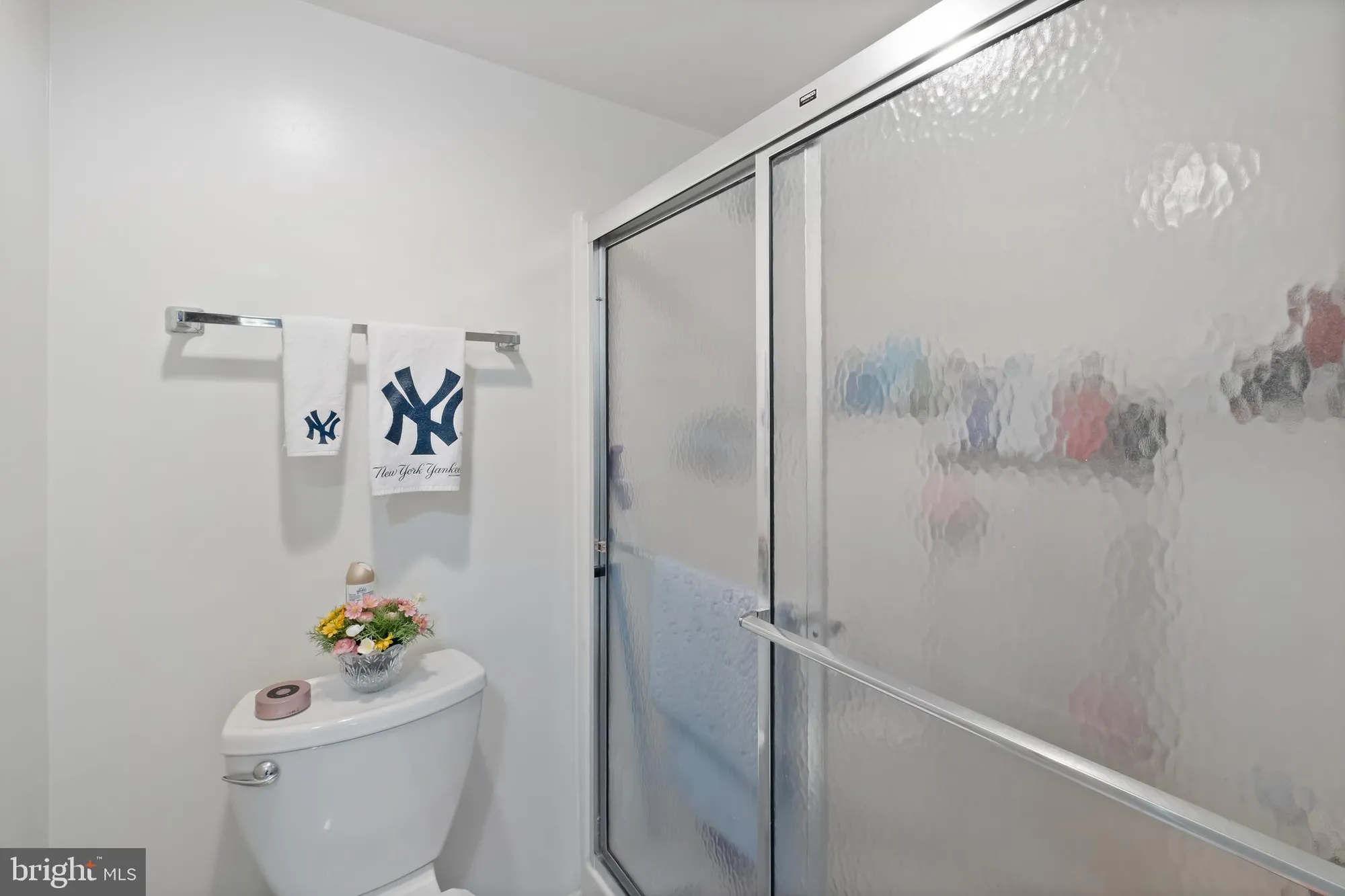 Property Slideshow image 22 of 26 | 15115 interlachen dr 3-107, Silver Spring, MD, 20906