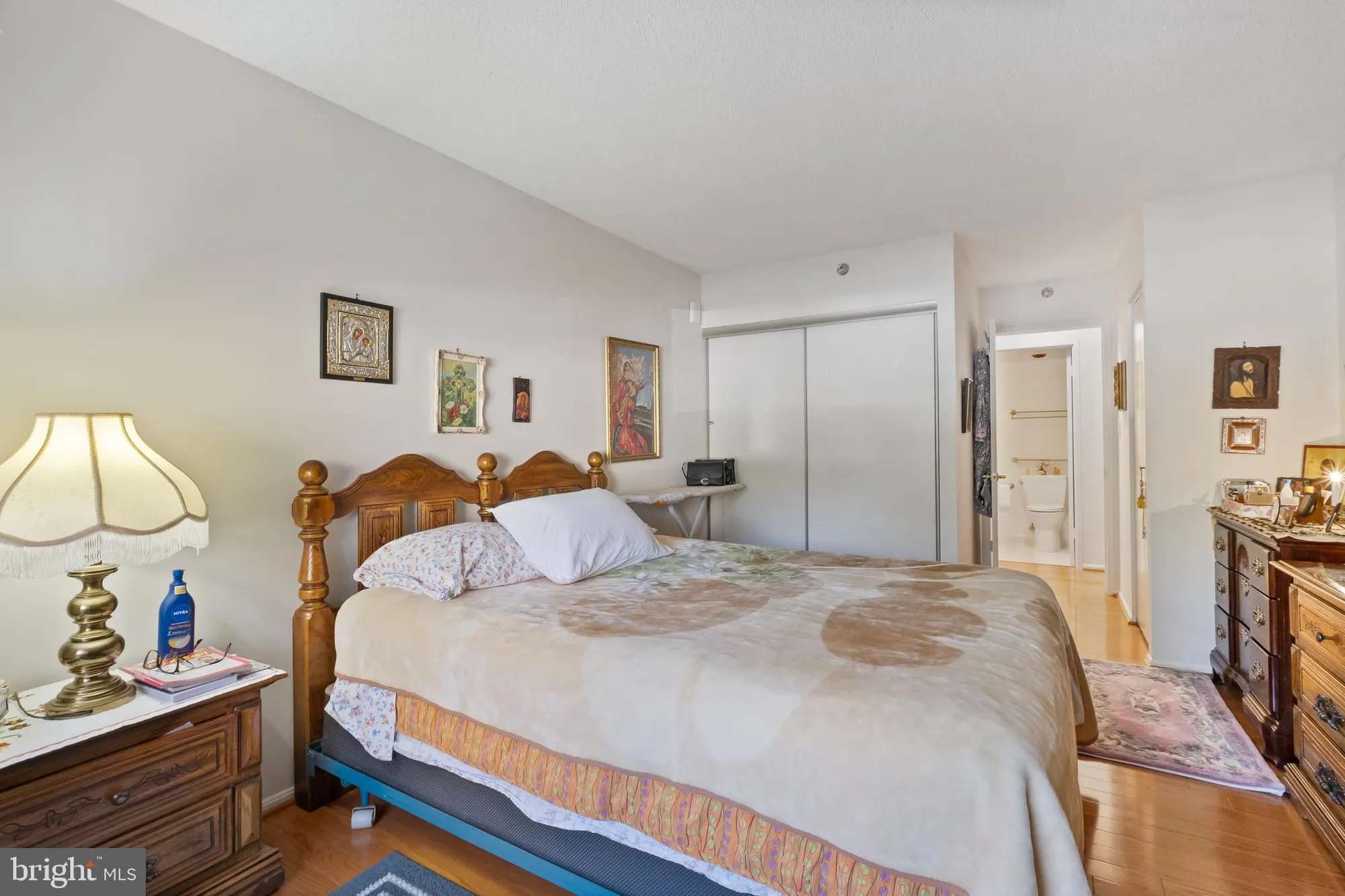 Property Slideshow image 12 of 26 | 15115 interlachen dr 3-107, Silver Spring, MD, 20906