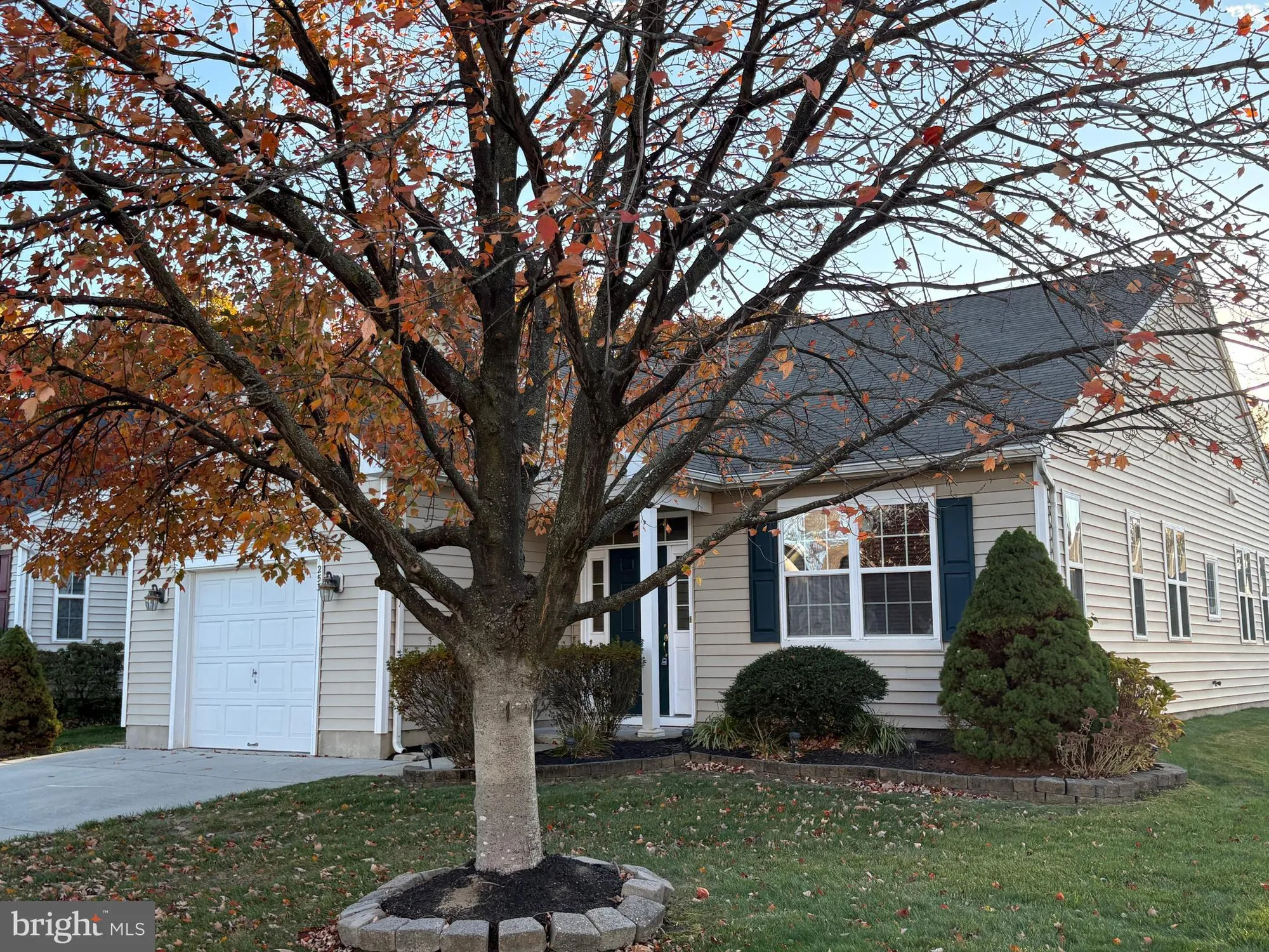 Property Slideshow image 3 of 48 | 253 snowy egret ln, West Deptford, NJ, 08086