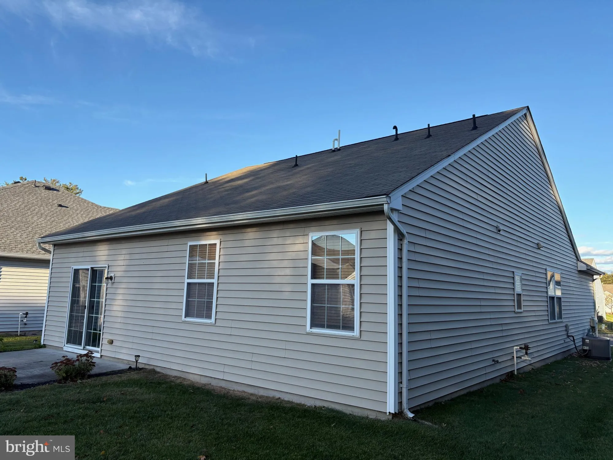 Property Slideshow image 7 of 48 | 253 snowy egret ln, West Deptford, NJ, 08086