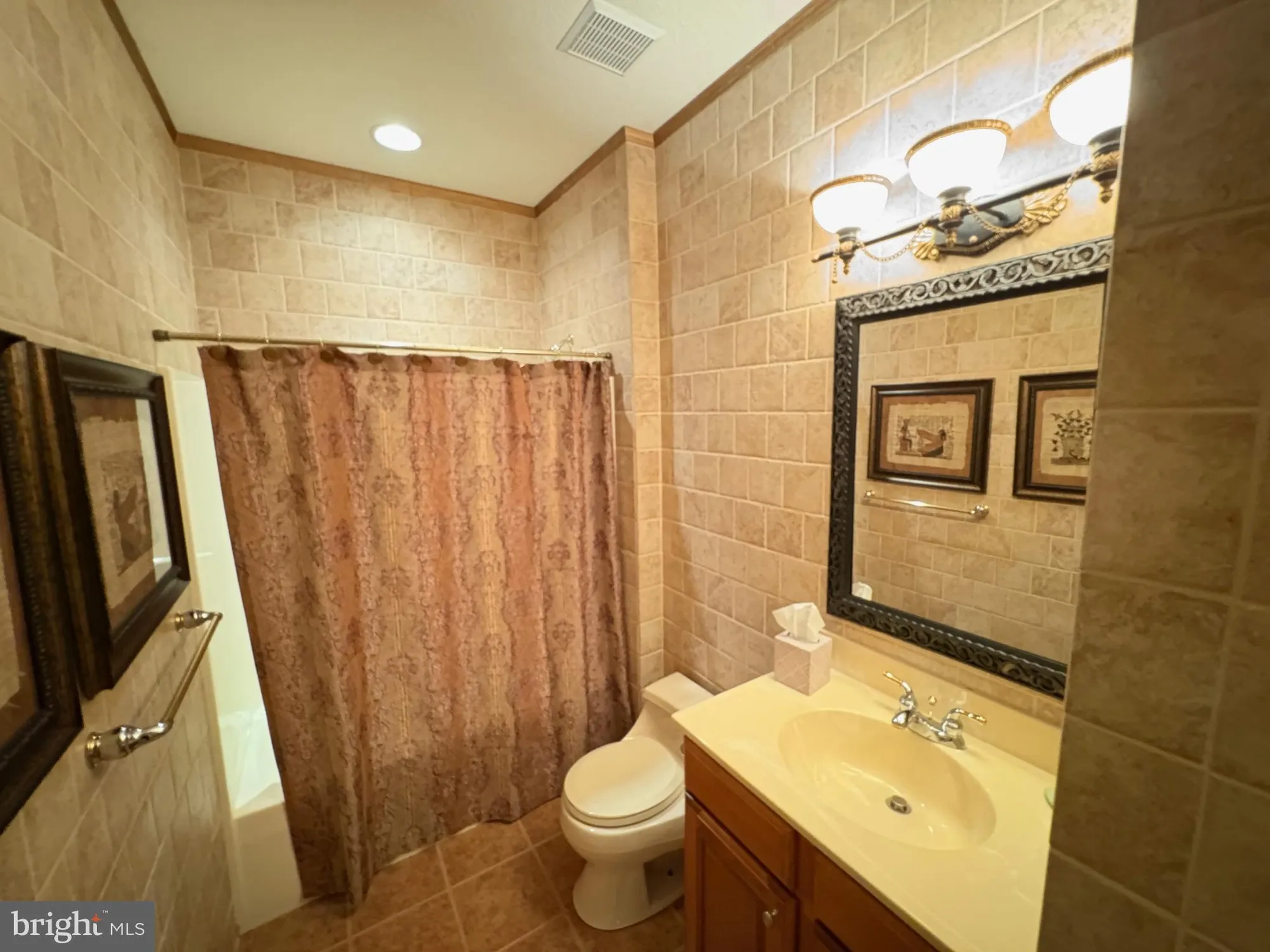 Property Slideshow image 43 of 48 | 253 snowy egret ln, West Deptford, NJ, 08086
