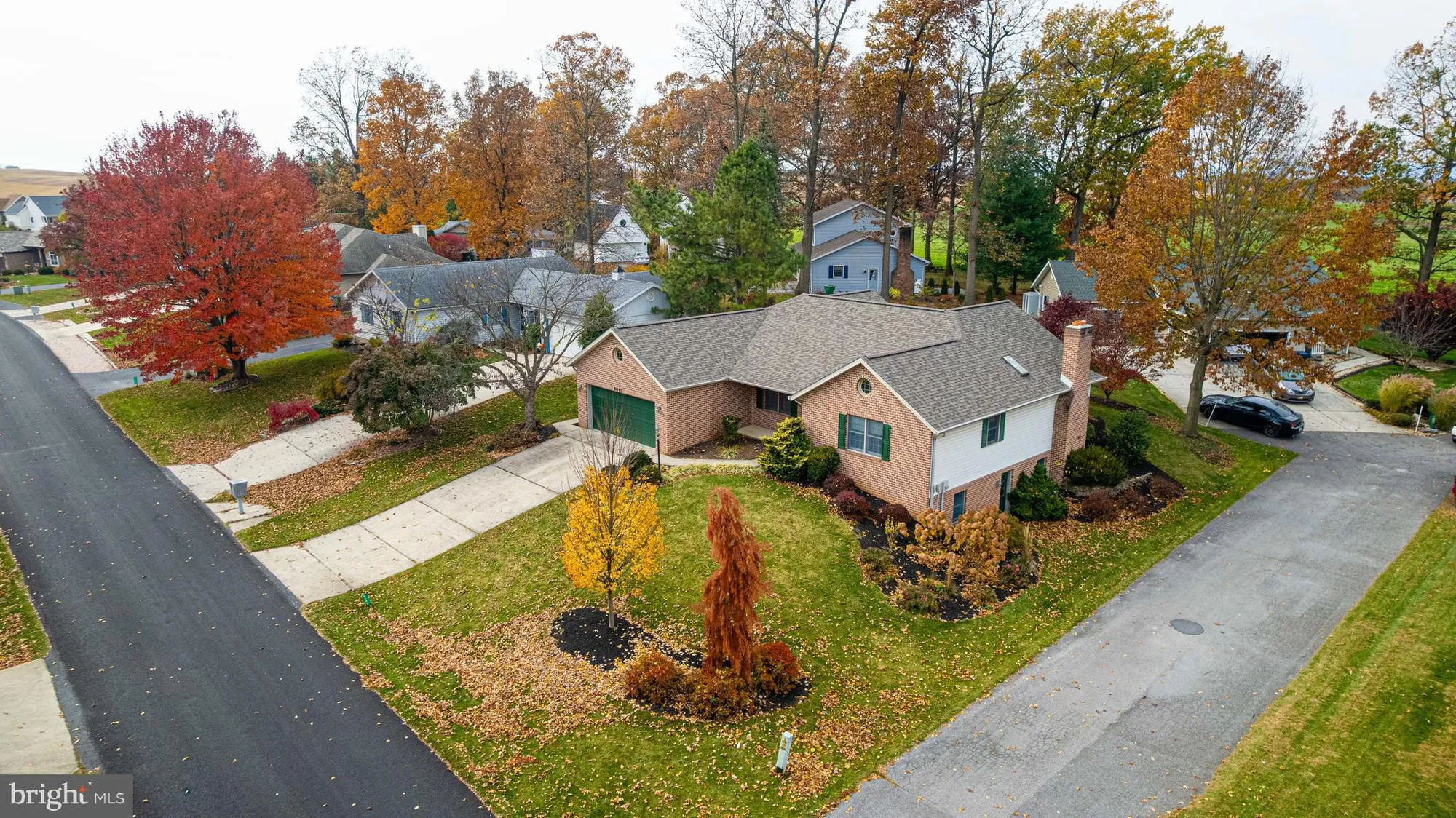 Property Slideshow image 4 of 8 | 6041 greenbriar ter, Fayetteville, PA, 17222