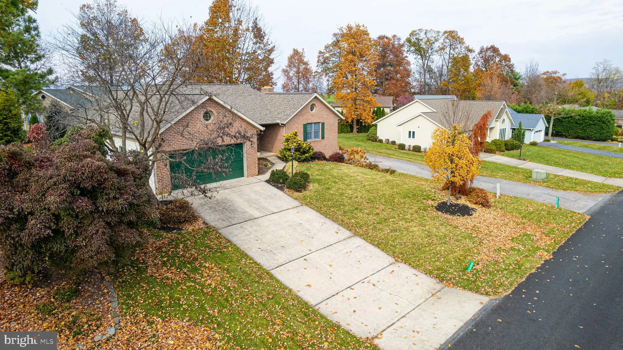 Property Slideshow image 5 of 8 | 6041 greenbriar ter, Fayetteville, PA, 17222