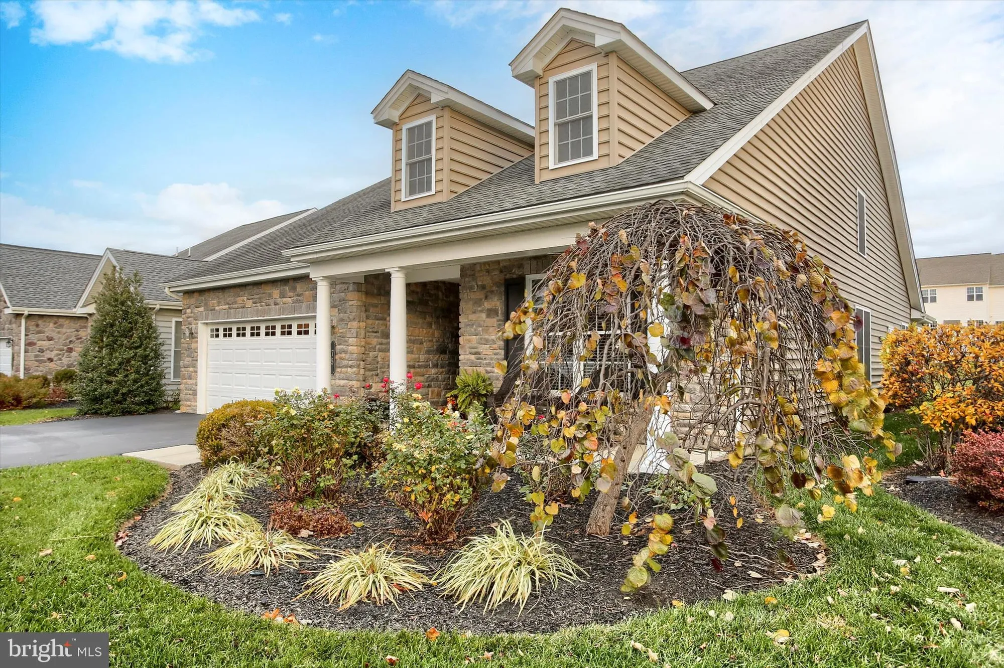 Property Slideshow image 4 of 64 | 75 presidents dr, Mechanicsburg, PA, 17050