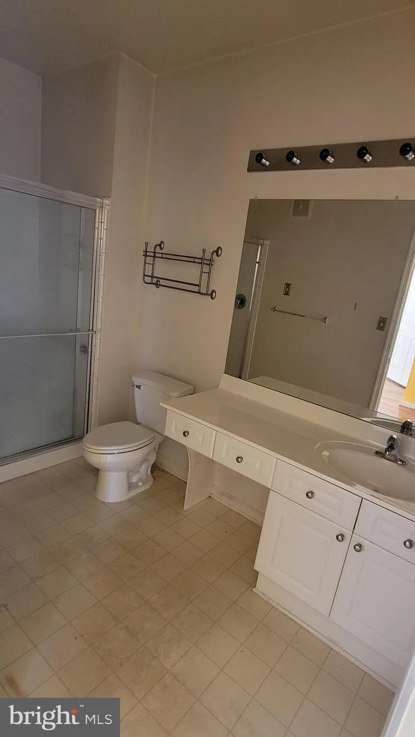 Property Slideshow image 18 of 22 | 2 cameron grove blvd 109, Upper Marlboro, MD, 20774