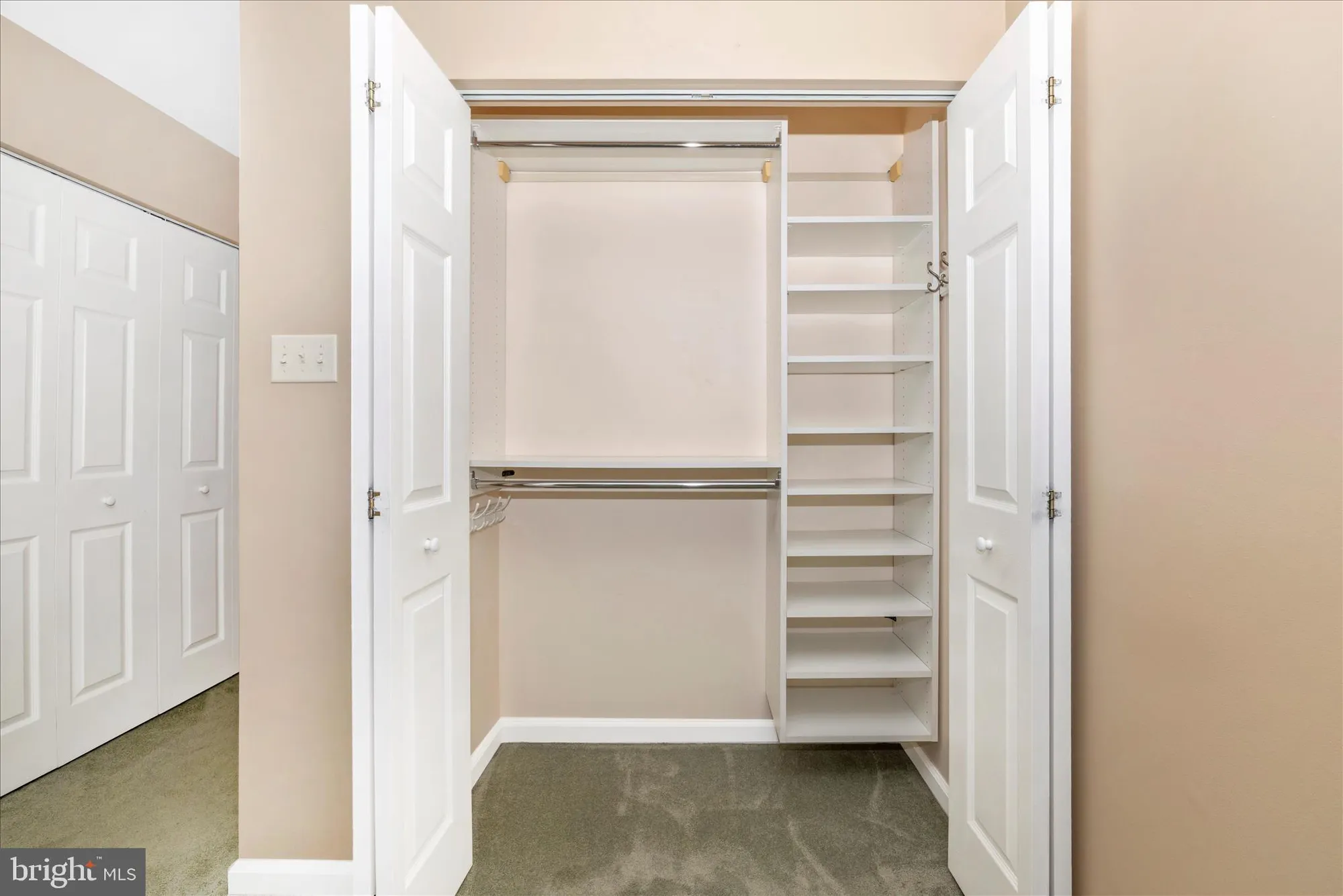 Property Slideshow image 32 of 54 | 6905 chokeberry ct, Frederick, MD, 21703