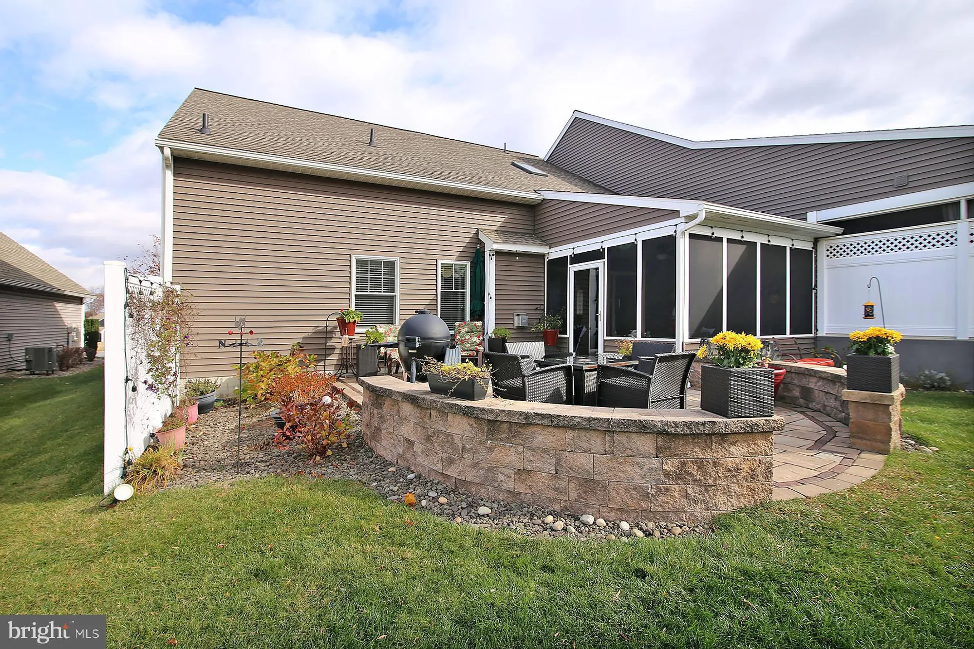 Property Slideshow image 9 of 33 | 1122 alden way, Lebanon, PA, 17042