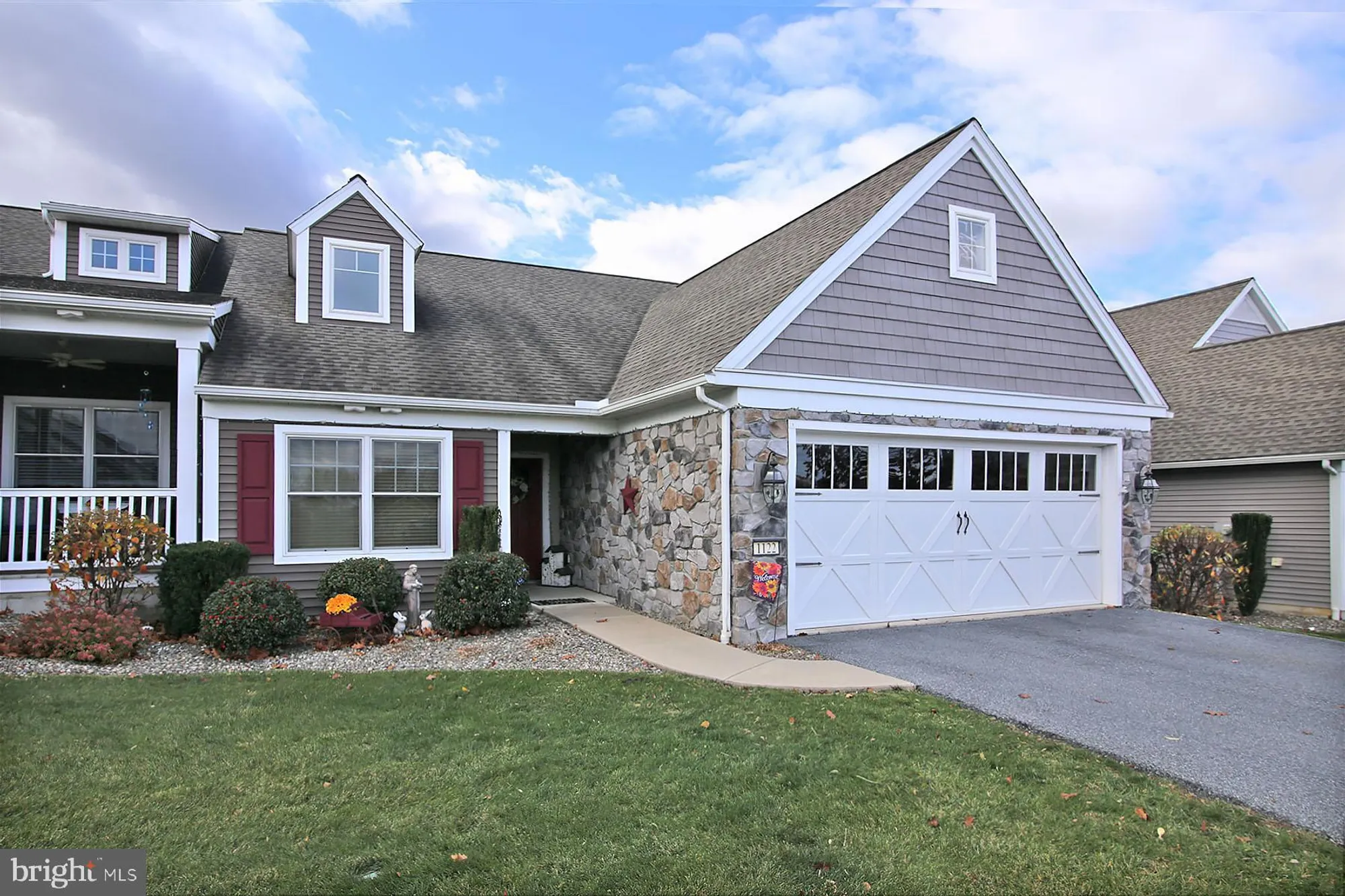 Property Slideshow image 1 of 33 | 1122 alden way, Lebanon, PA, 17042