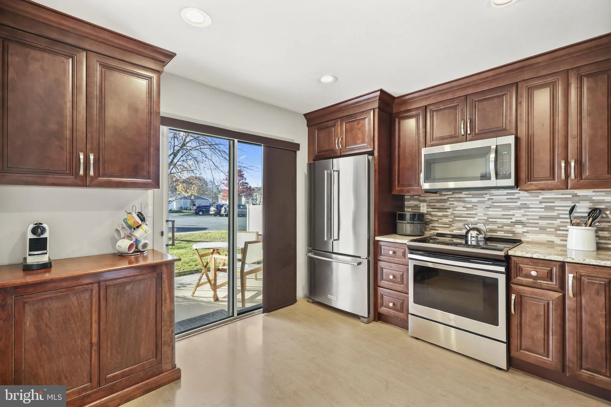 Property Slideshow image 8 of 22 | 631 madison dr b, Monroe Township, NJ, 08831