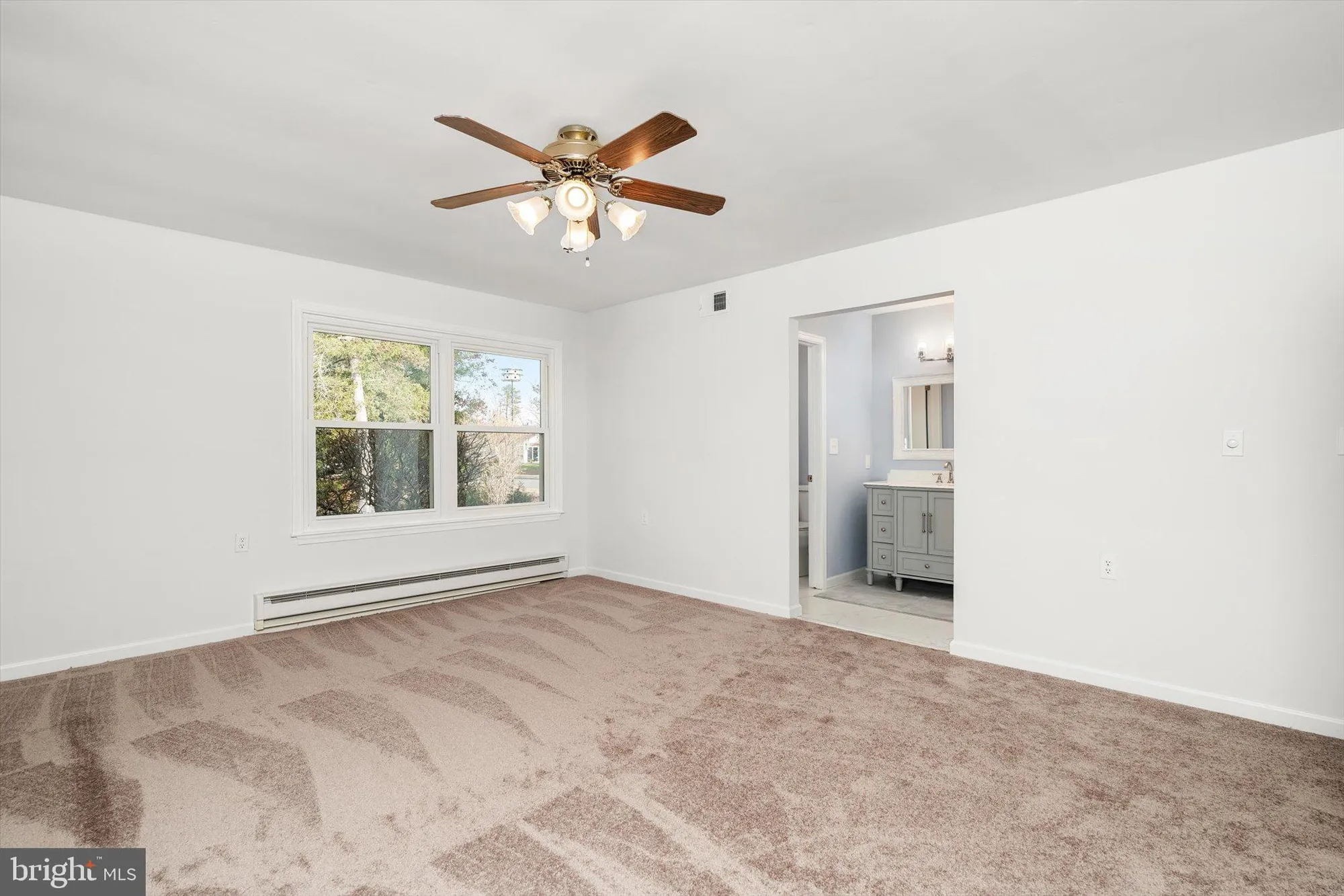 Property Slideshow image 19 of 28 | 48 dunstable rd, Southampton, NJ, 08088