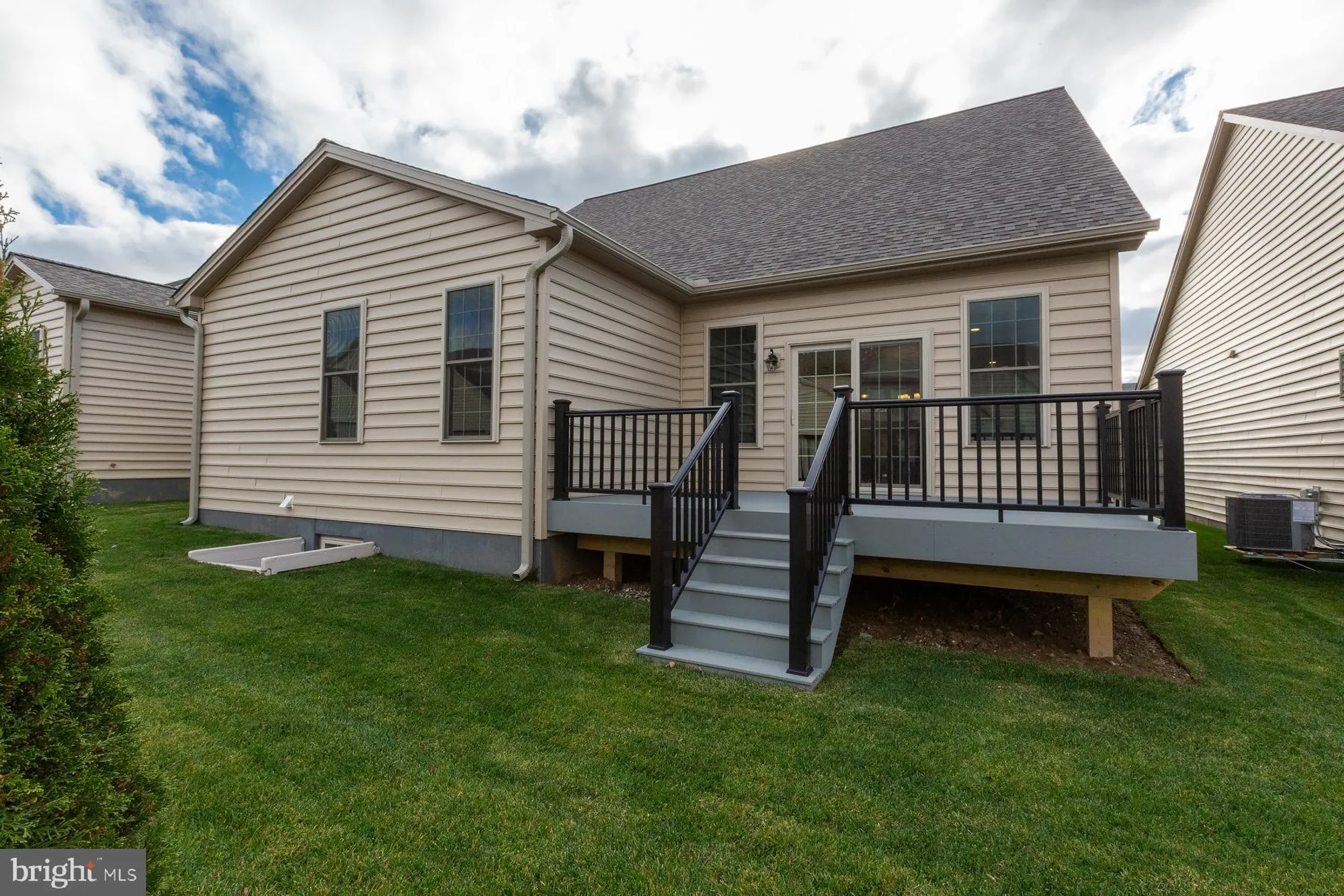 Property Slideshow image 25 of 36 | 606 greenbriar path, Cochranville, PA, 19330