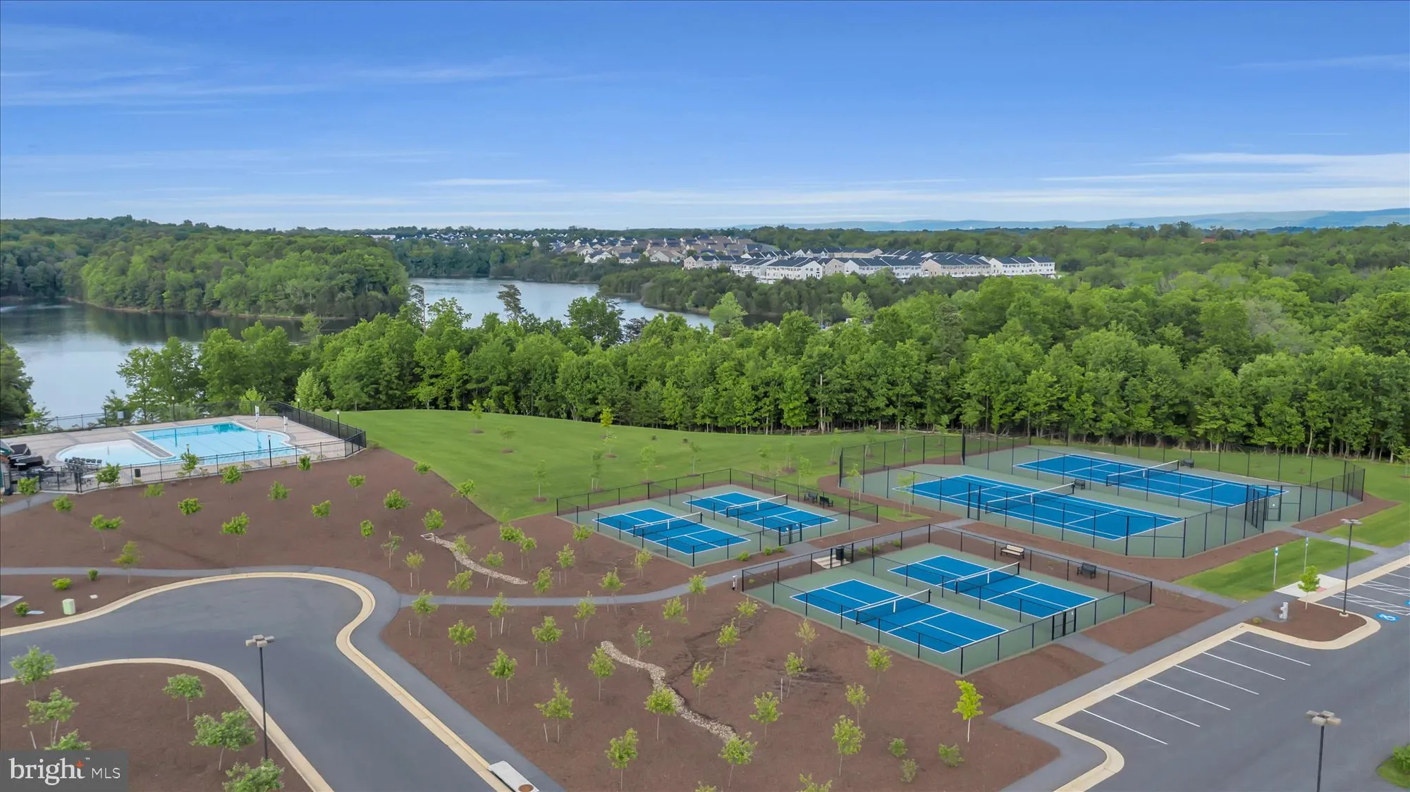 Property Slideshow image 39 of 52 | 129 towhee dr, Lake Frederick, VA, 22630