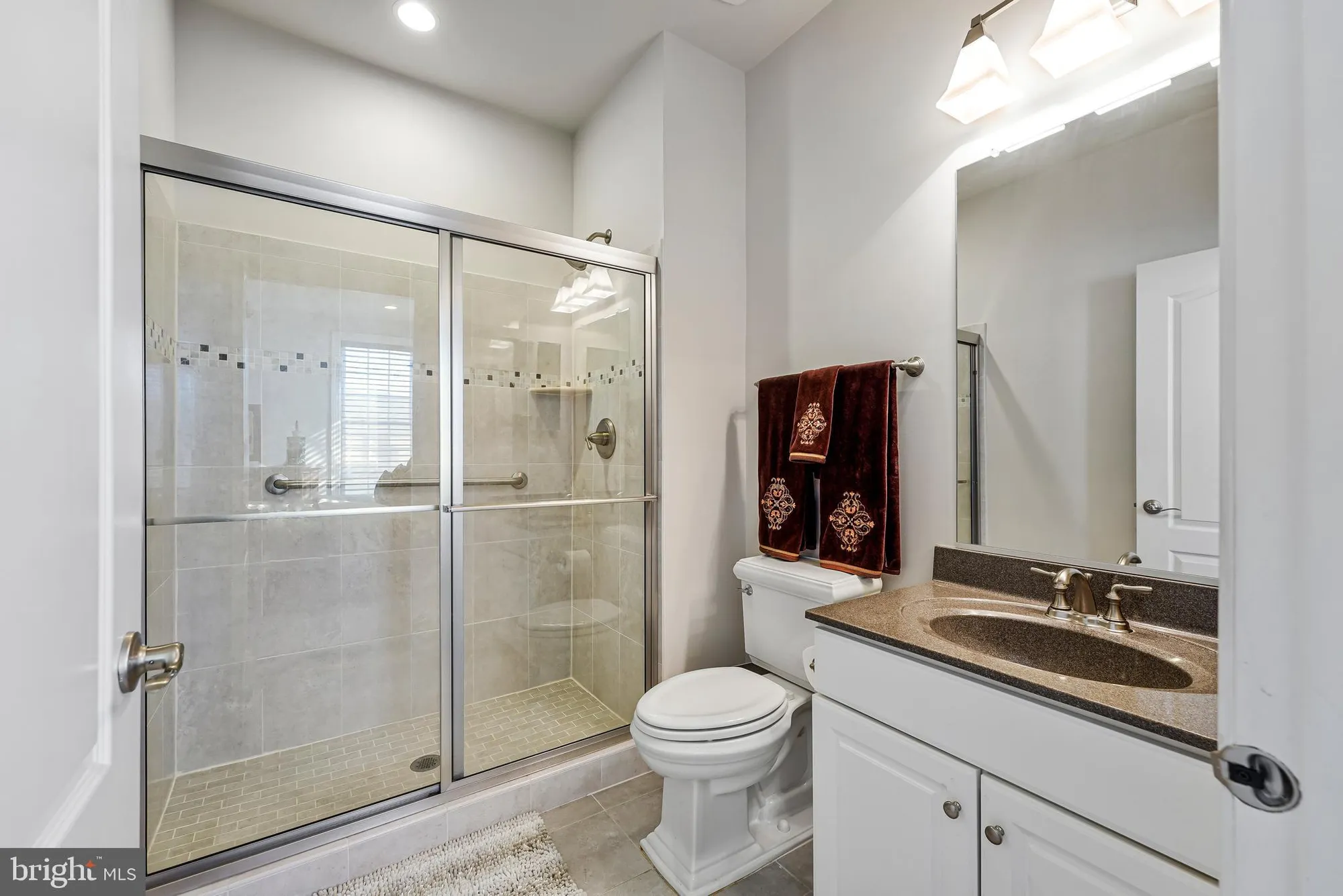 Property Slideshow image 10 of 60 | 20862 saber jet pl, Ashburn, VA, 20147