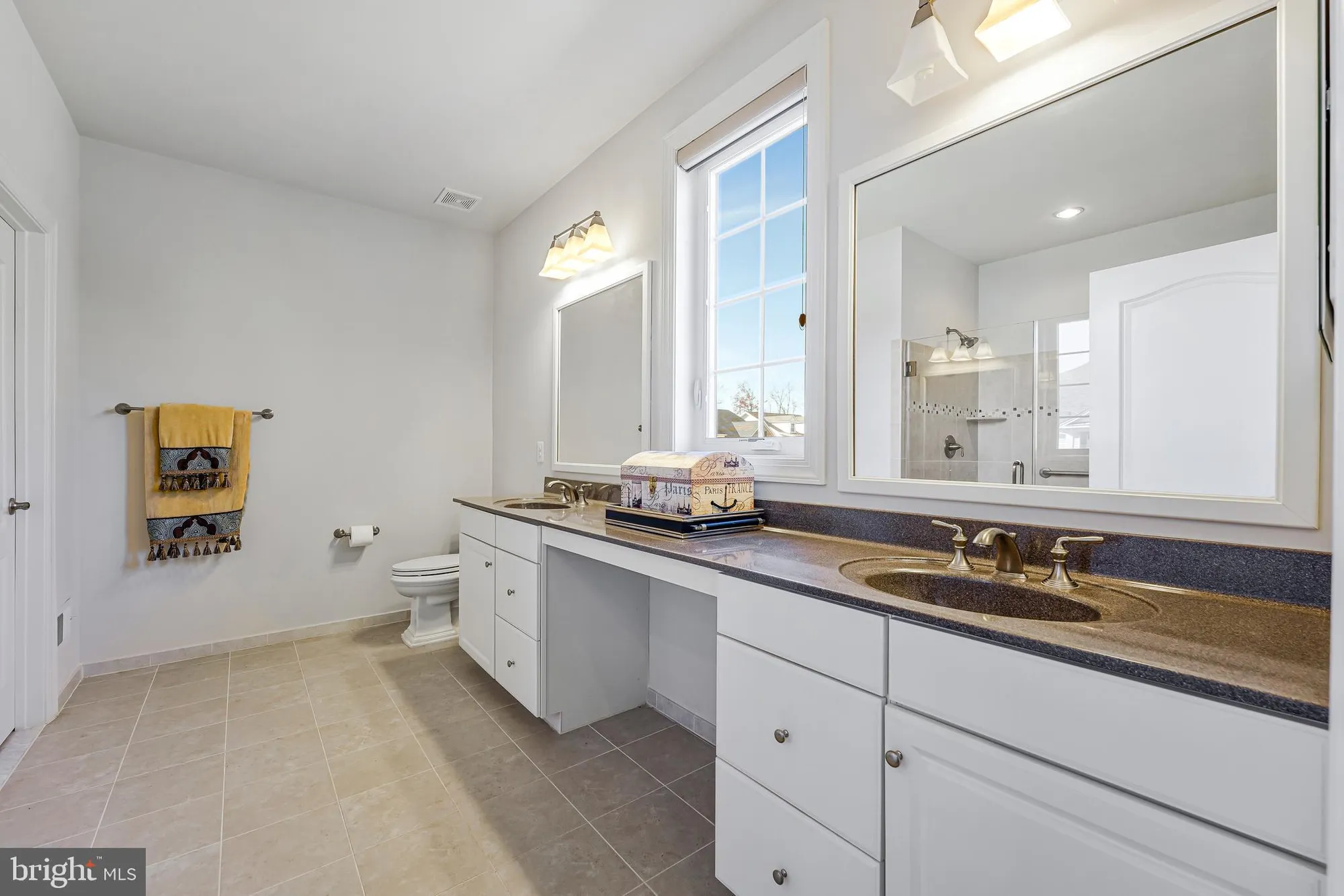Property Slideshow image 23 of 60 | 20862 saber jet pl, Ashburn, VA, 20147