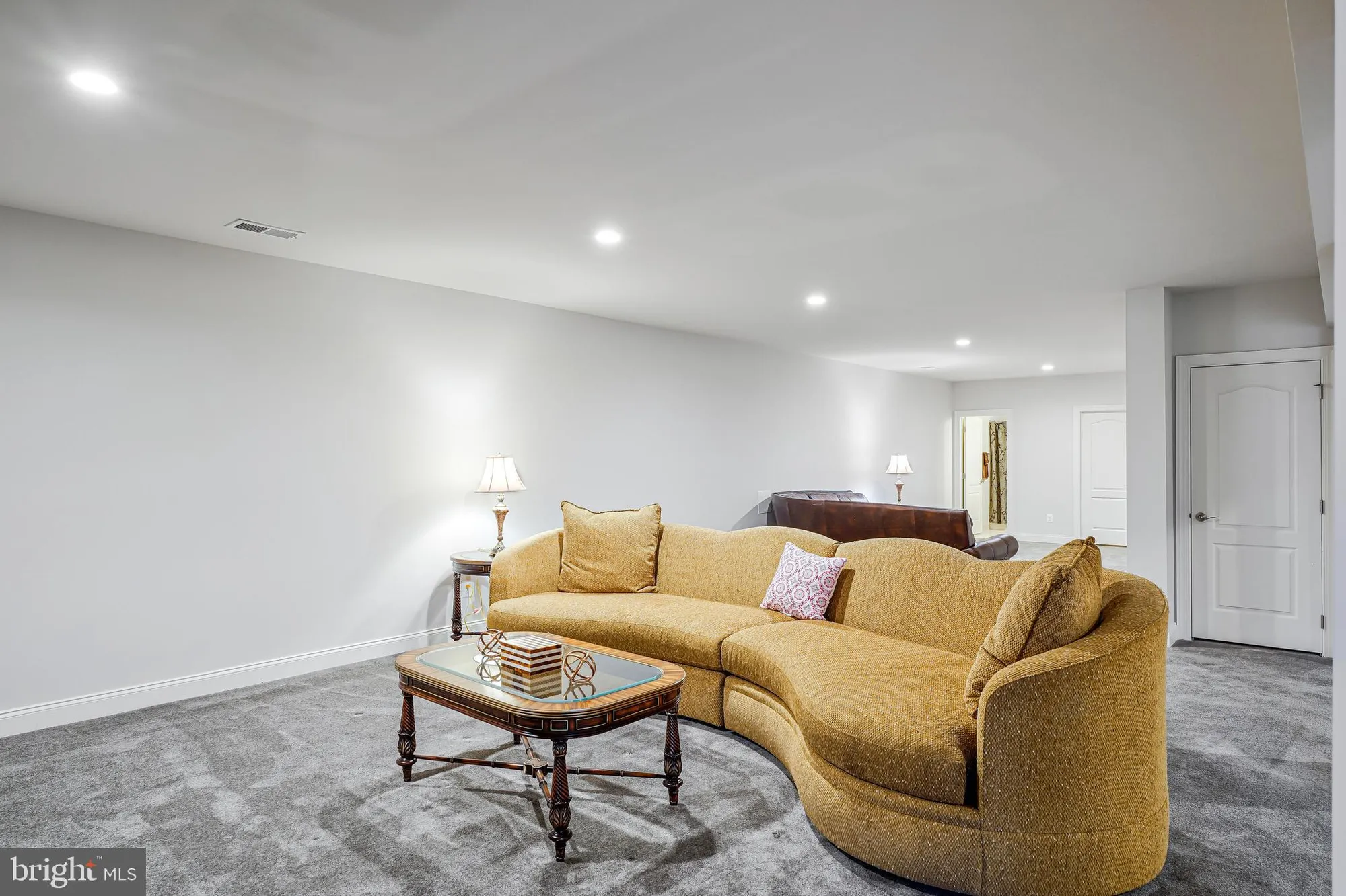 Property Slideshow image 33 of 60 | 20862 saber jet pl, Ashburn, VA, 20147