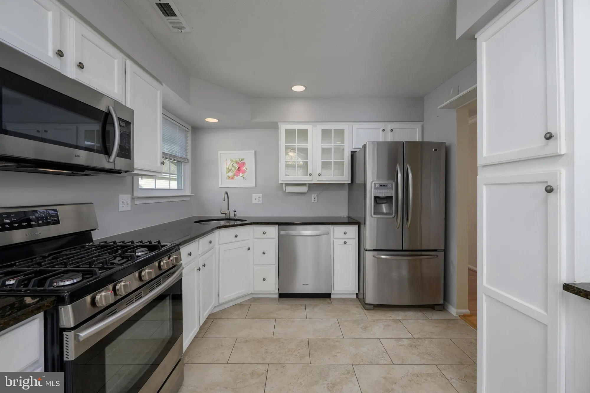 Property Slideshow image 6 of 38 | 71 peppergrass dr, Mount Laurel, NJ, 08054