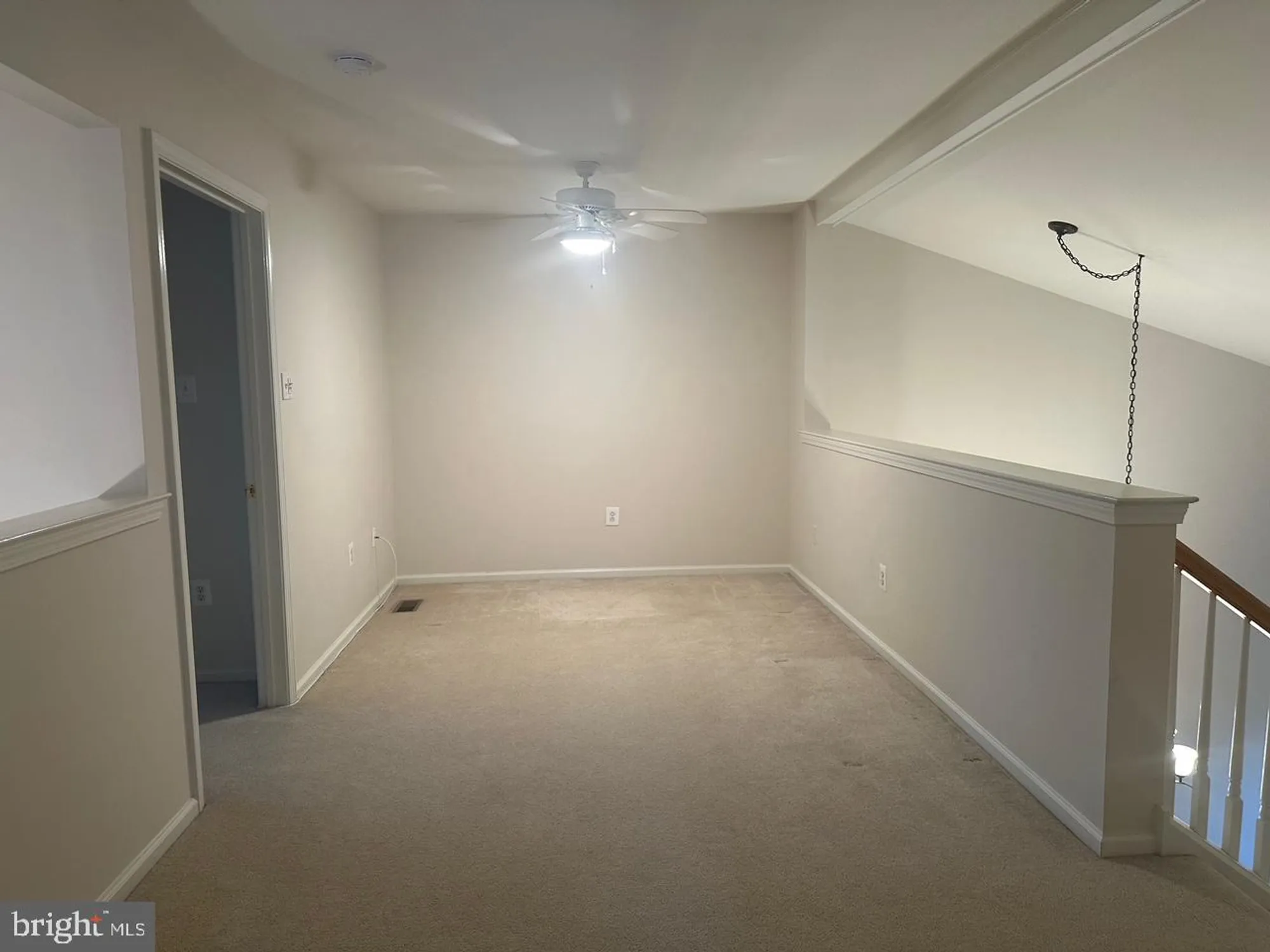 Property Slideshow image 15 of 16 | 146 grandview dr, Warminster, PA, 18974