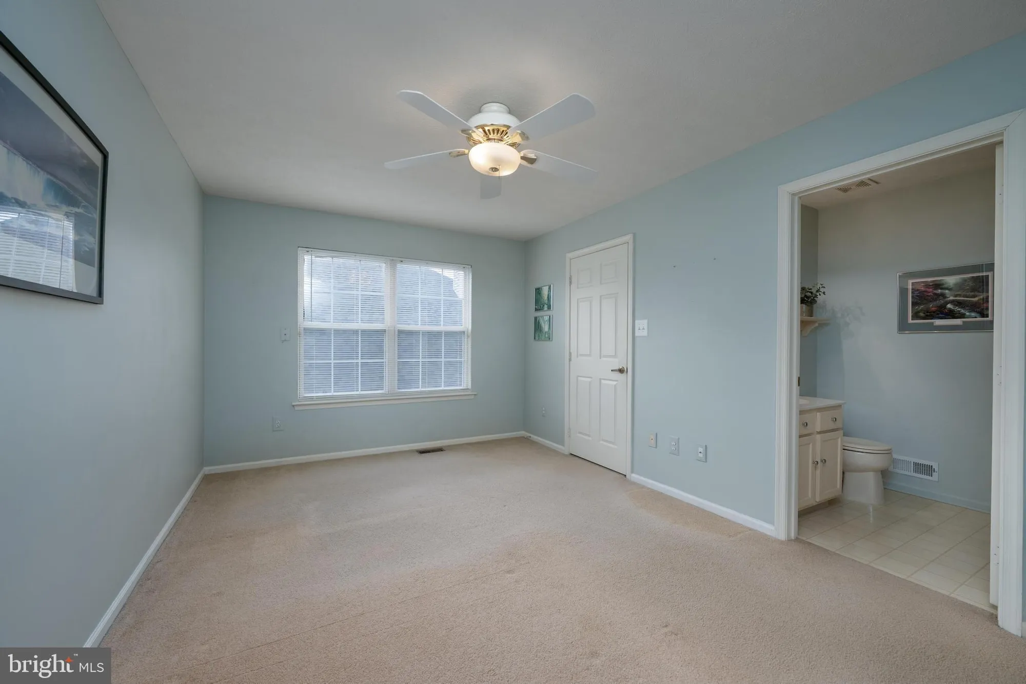 Property Slideshow image 27 of 38 | 71 peppergrass dr, Mount Laurel, NJ, 08054