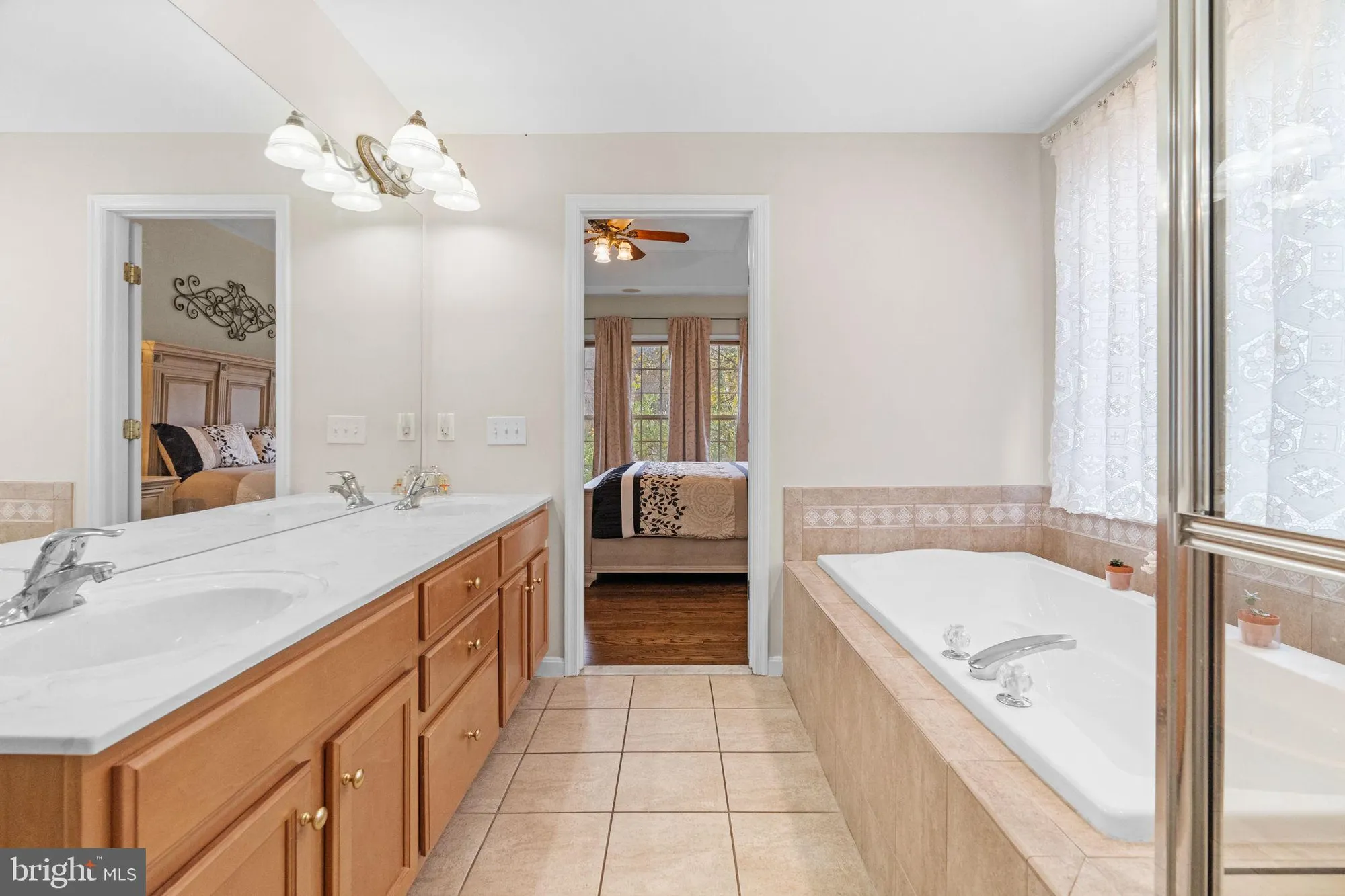 Property Slideshow image 27 of 72 | 454 larkspur dr, Kennett Square, PA, 19348