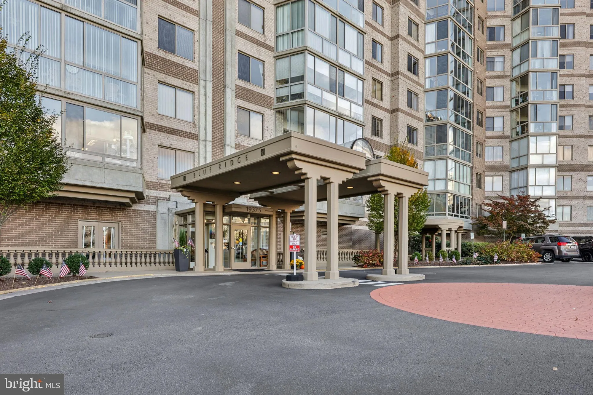 Property Slideshow image 4 of 41 | 19375 cypress ridge ter 601, Leesburg, VA, 20176