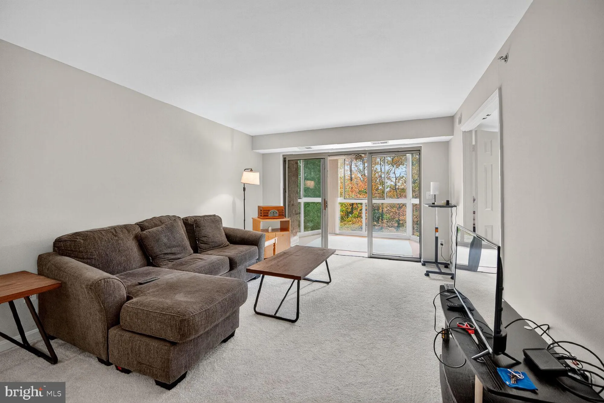 Property Slideshow image 5 of 21 | 19385 cypress ridge ter unit 404, Leesburg, VA, 20176