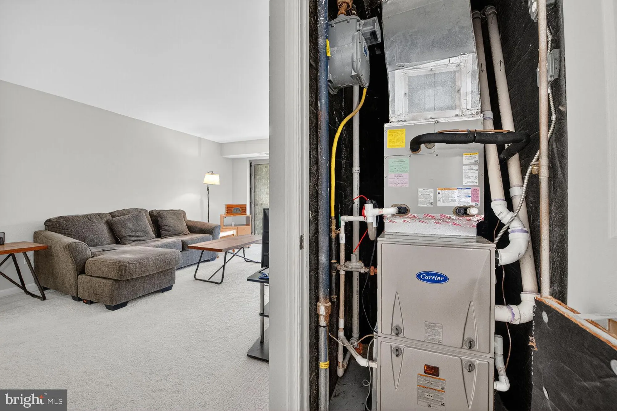 Property Slideshow image 17 of 21 | 19385 cypress ridge ter unit 404, Leesburg, VA, 20176