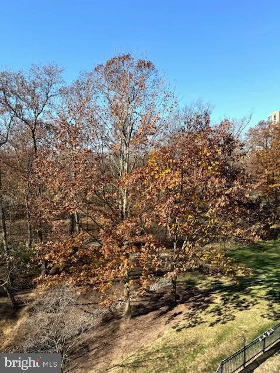 Property Slideshow image 19 of 21 | 19385 cypress ridge ter unit 404, Leesburg, VA, 20176