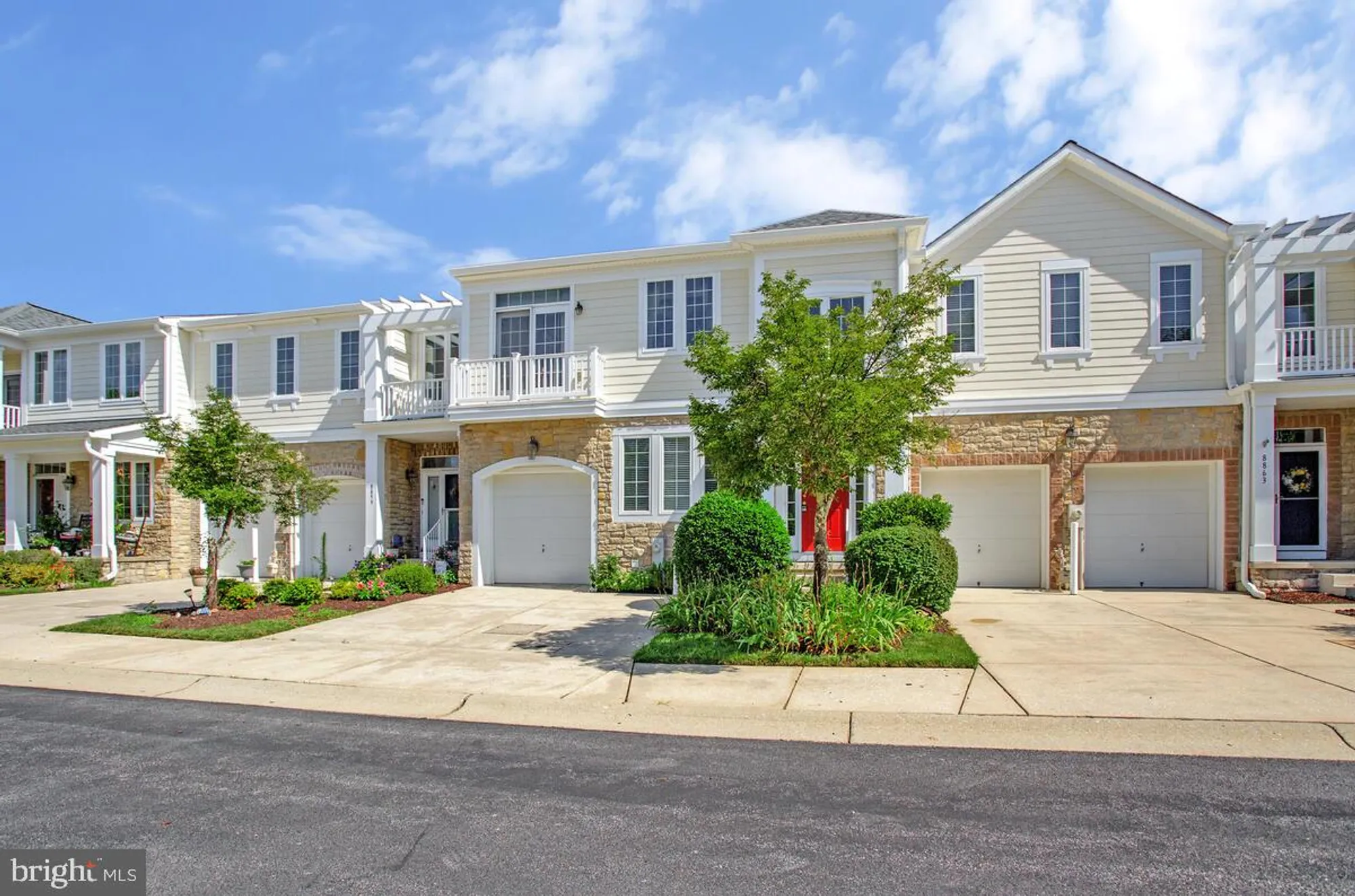 Property Slideshow image 1 of 75 | 8861 shining oceans way 27, Columbia, MD, 21045