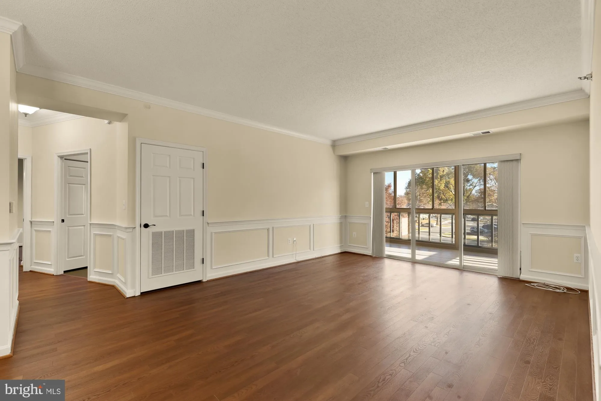 Property Slideshow image 14 of 38 | 3005 s leisure world blvd apt 201, Silver Spring, MD, 20906