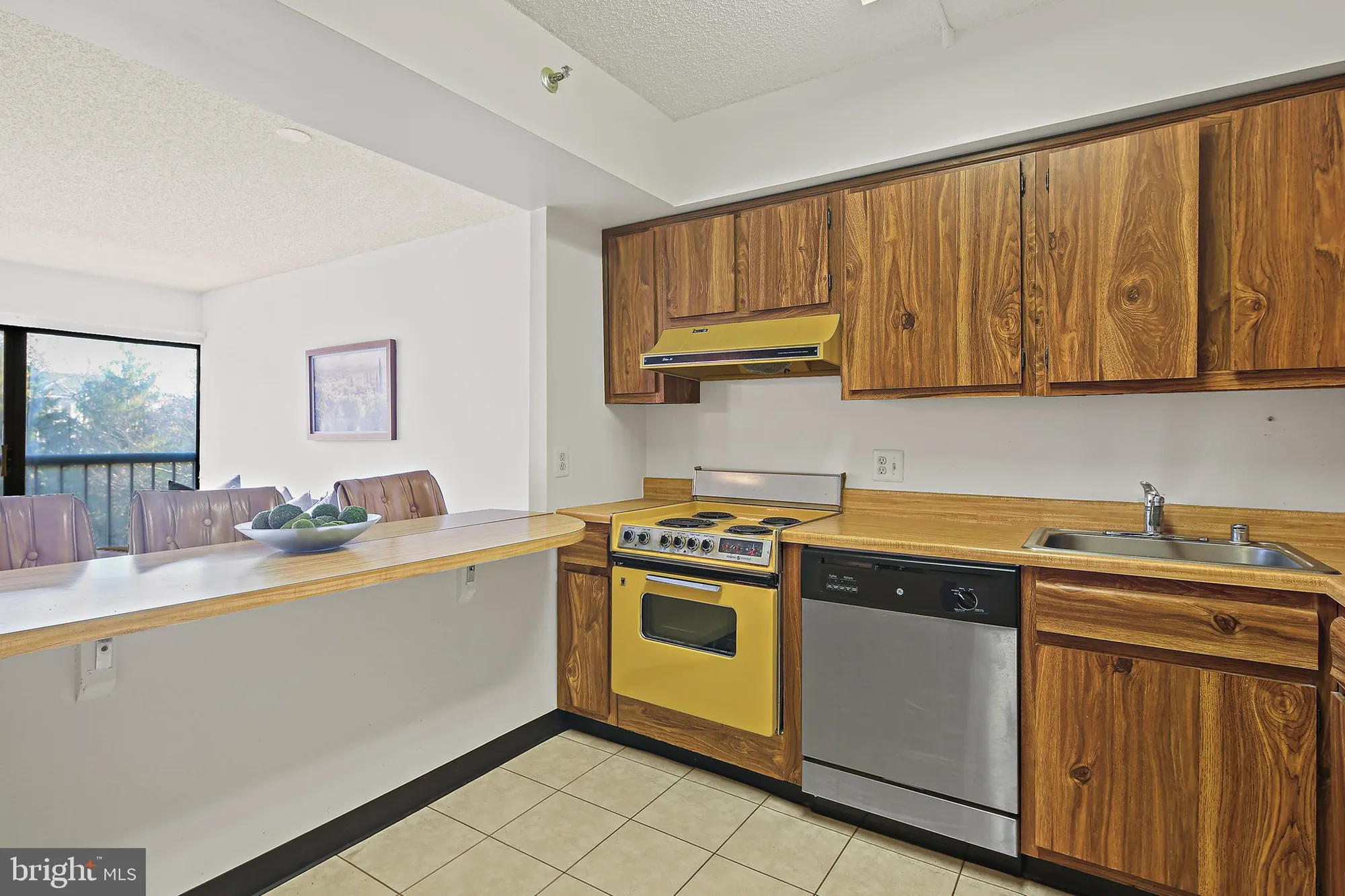 Property Slideshow image 23 of 32 | 2921 n leisure world blvd 1-316, Silver Spring, MD, 20906