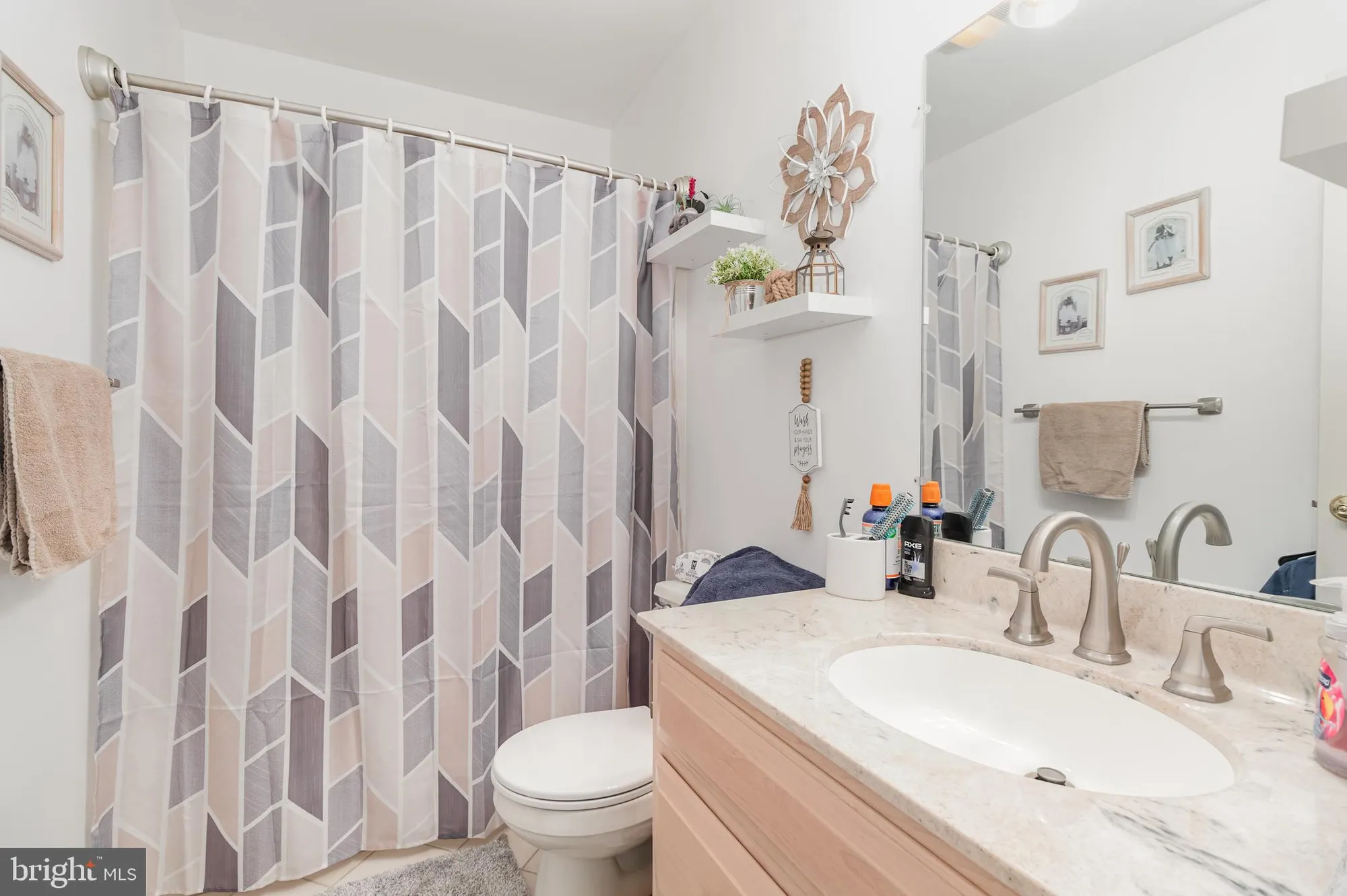 Property Slideshow image 10 of 38 | 14 bower dr, Myerstown, PA, 17067