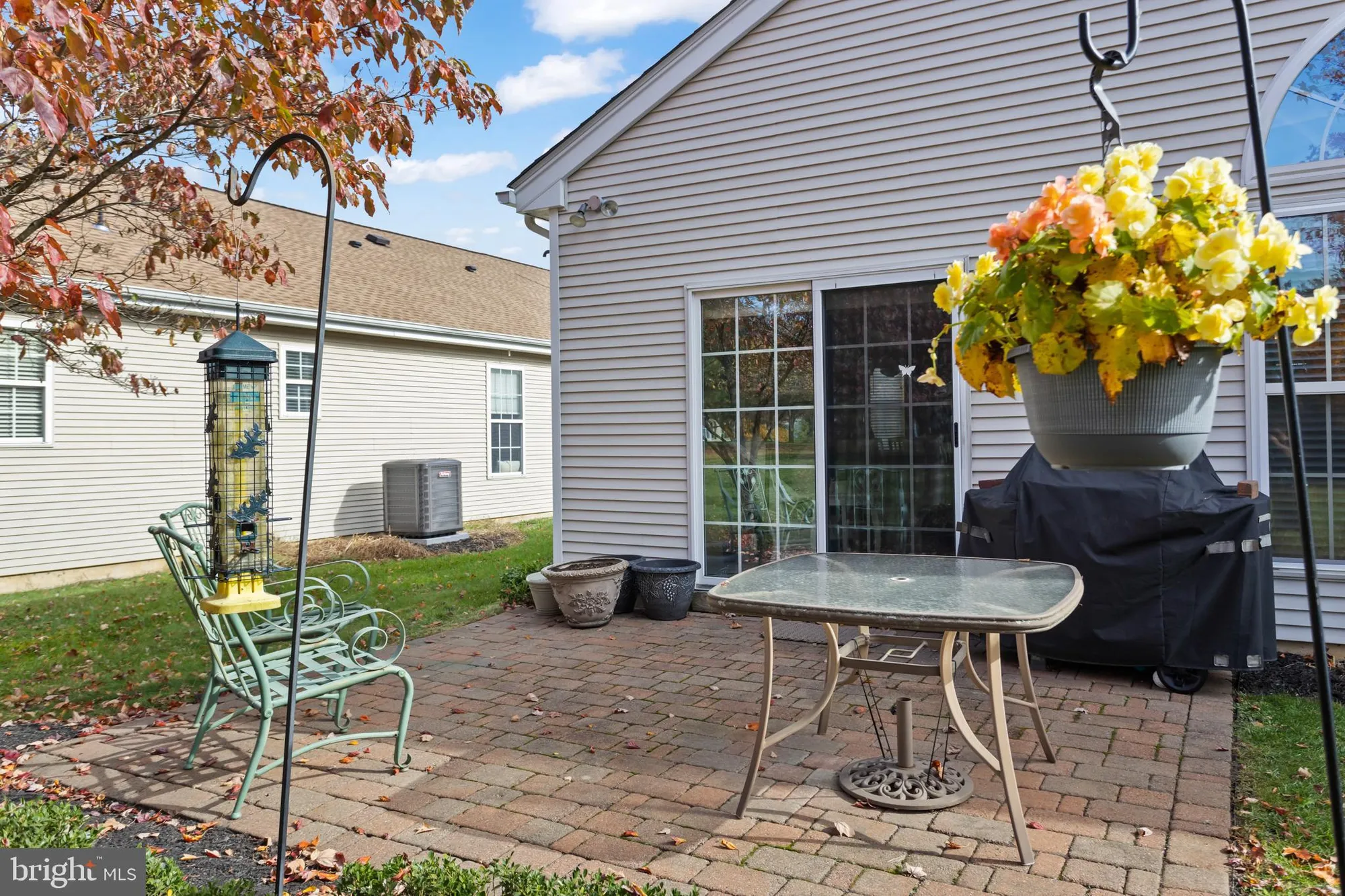 Property Slideshow image 27 of 44 | 10 powderhorn way, Allentown, NJ, 08501