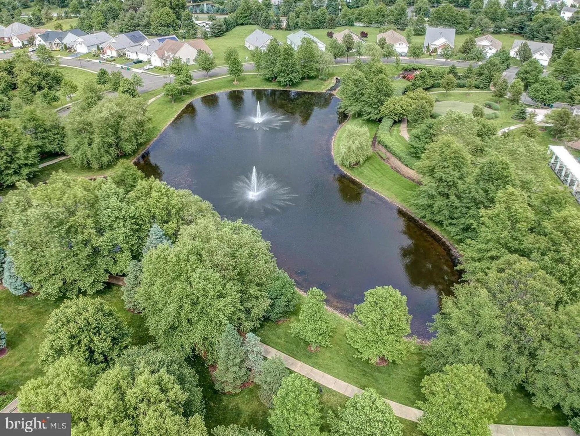 Property Slideshow image 30 of 44 | 10 powderhorn way, Allentown, NJ, 08501