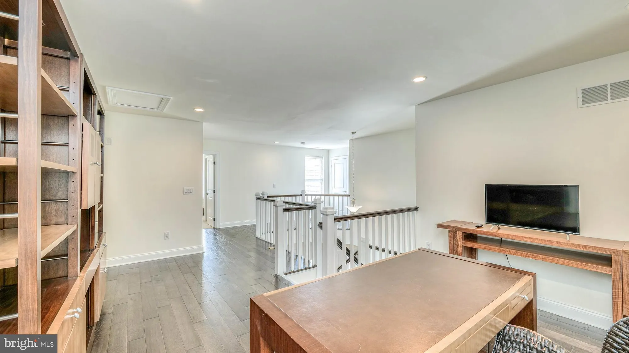 Property Slideshow image 23 of 48 | 158 sarazen dr, Moorestown, NJ, 08057