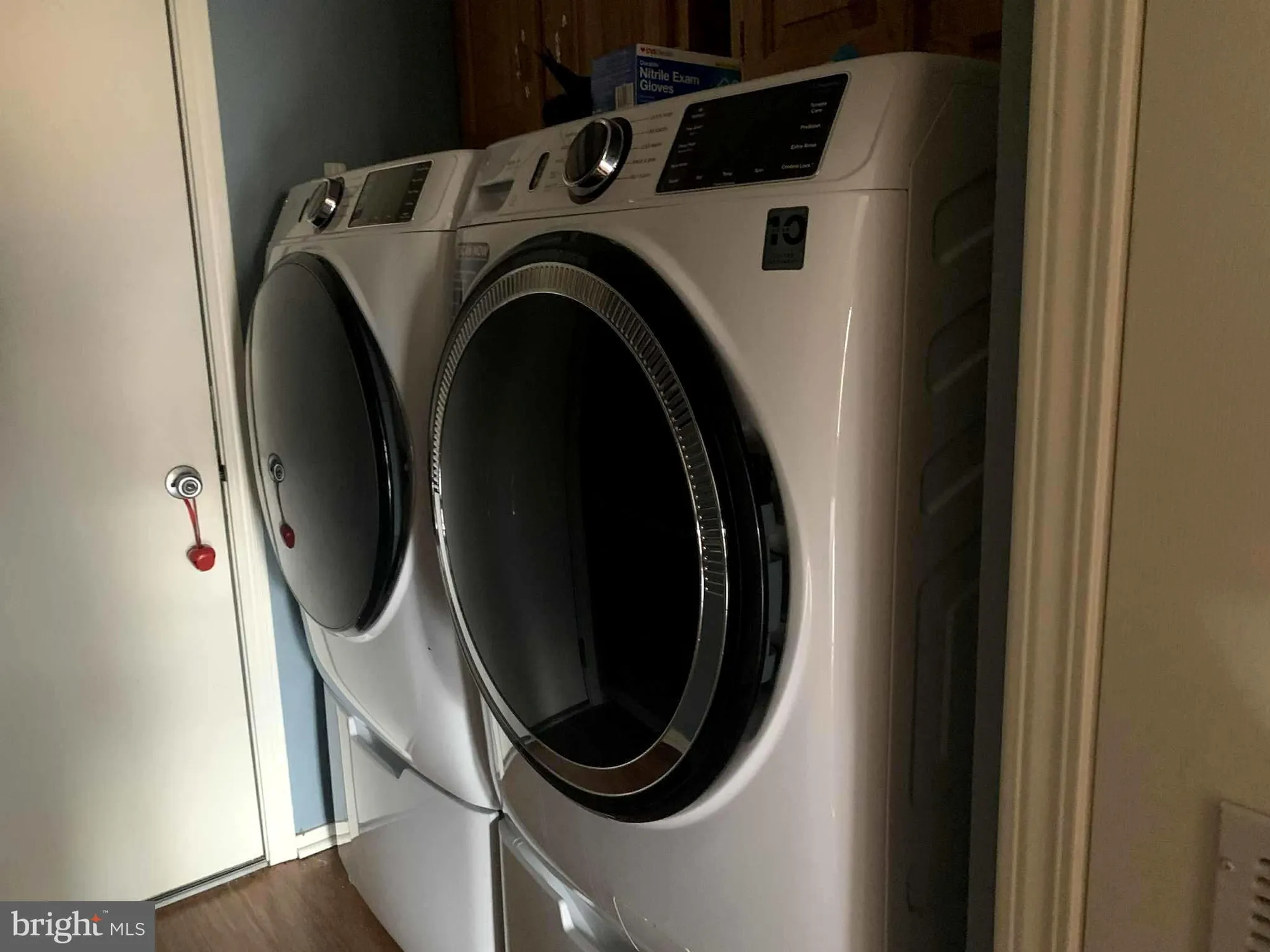 Property Slideshow image 25 of 27 | 214 dove ct, New Hope, PA, 18938