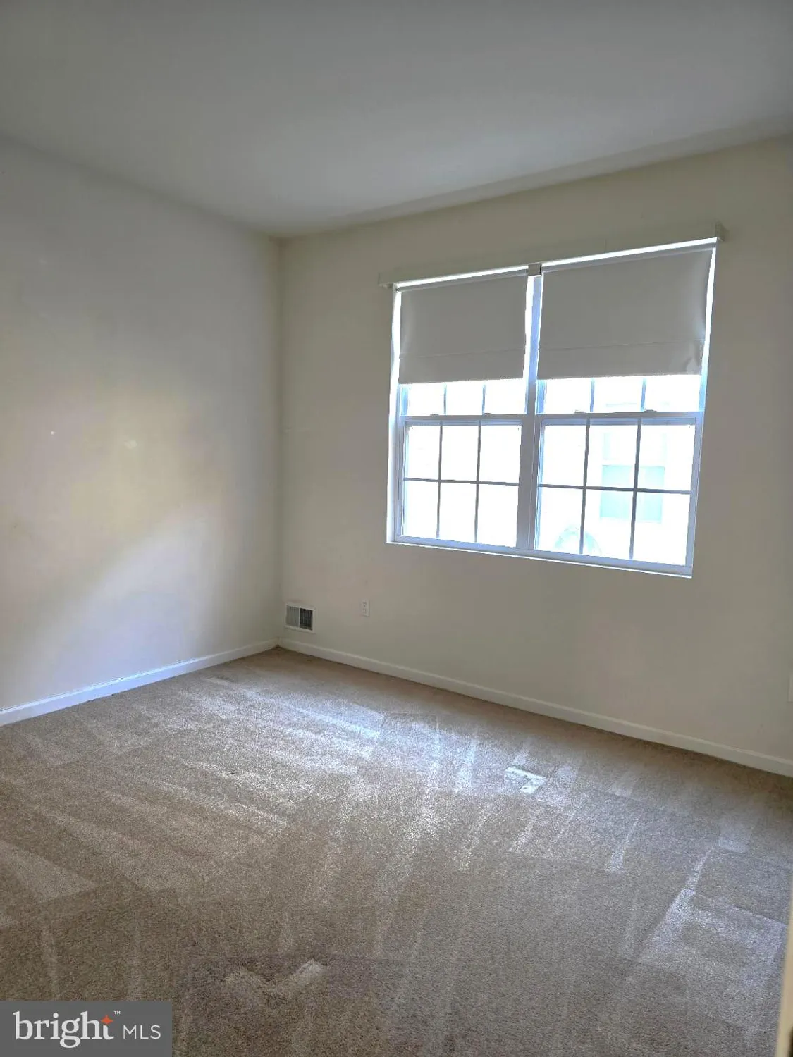 Property Slideshow image 17 of 19 | 50 marigold ln, Tuckerton, NJ, 08087