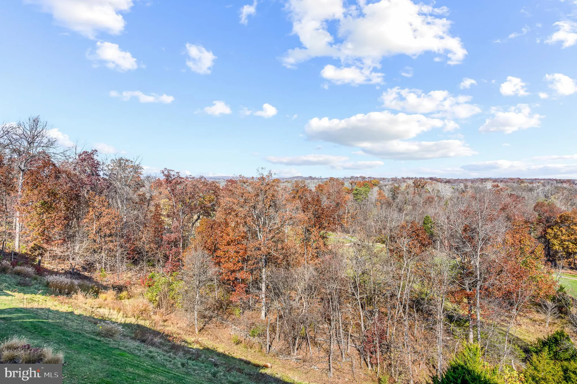 Property Slideshow image 27 of 39 | 19360 magnolia grove sq unit 316, Leesburg, VA, 20176