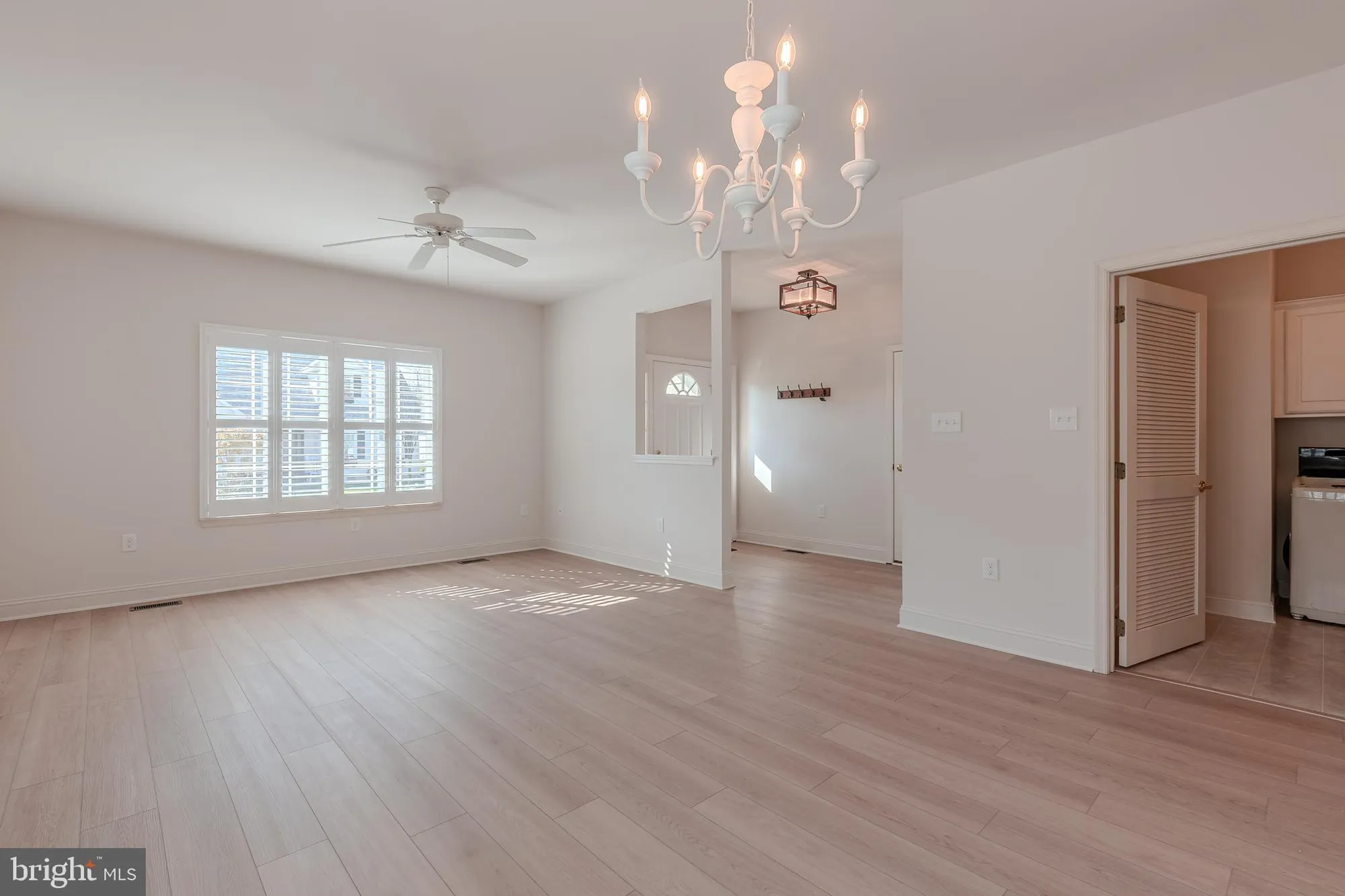 Property Slideshow image 4 of 31 | 62 wynndemere ct, Cape May Court House, NJ, 08210