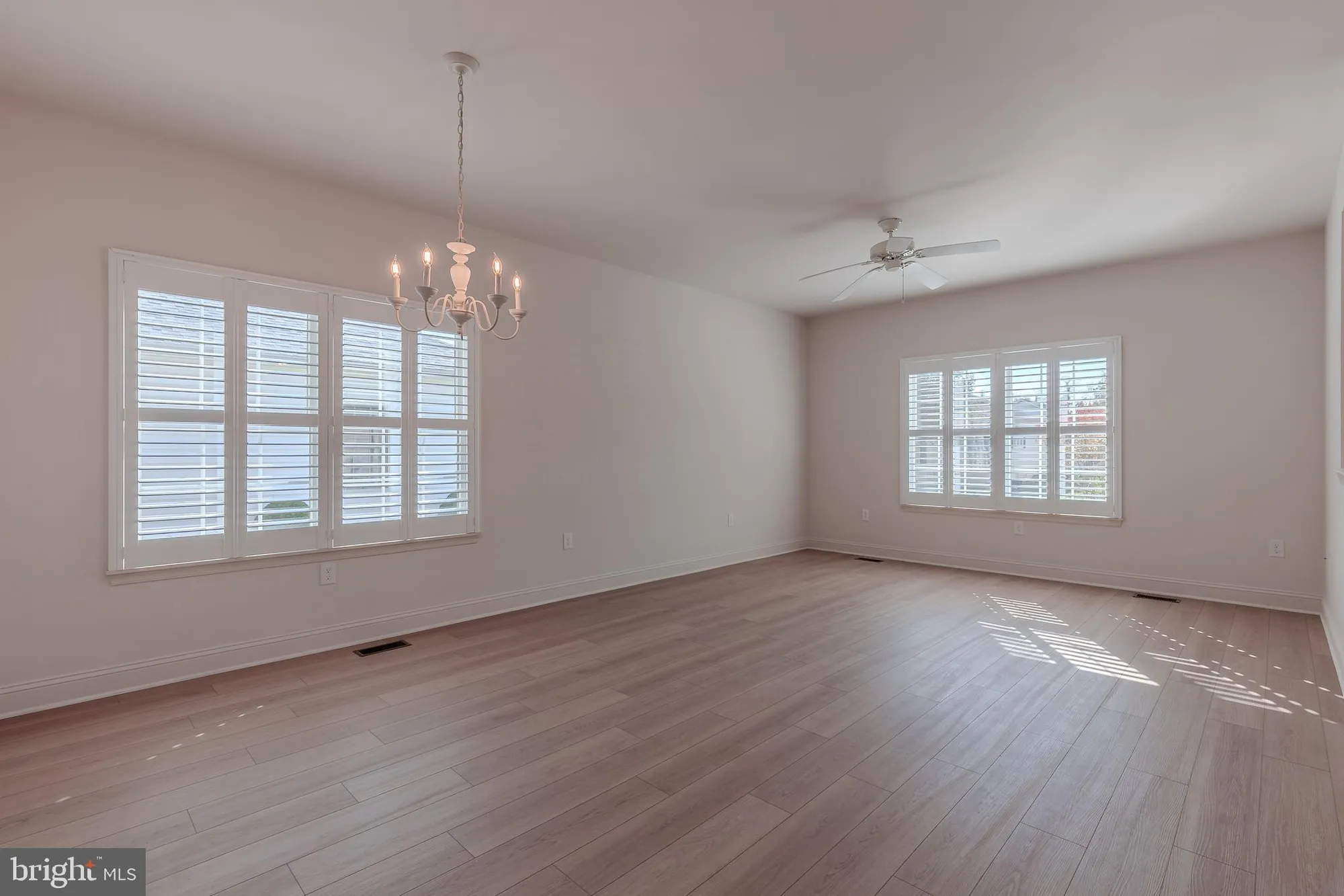 Property Slideshow image 6 of 31 | 62 wynndemere ct, Cape May Court House, NJ, 08210