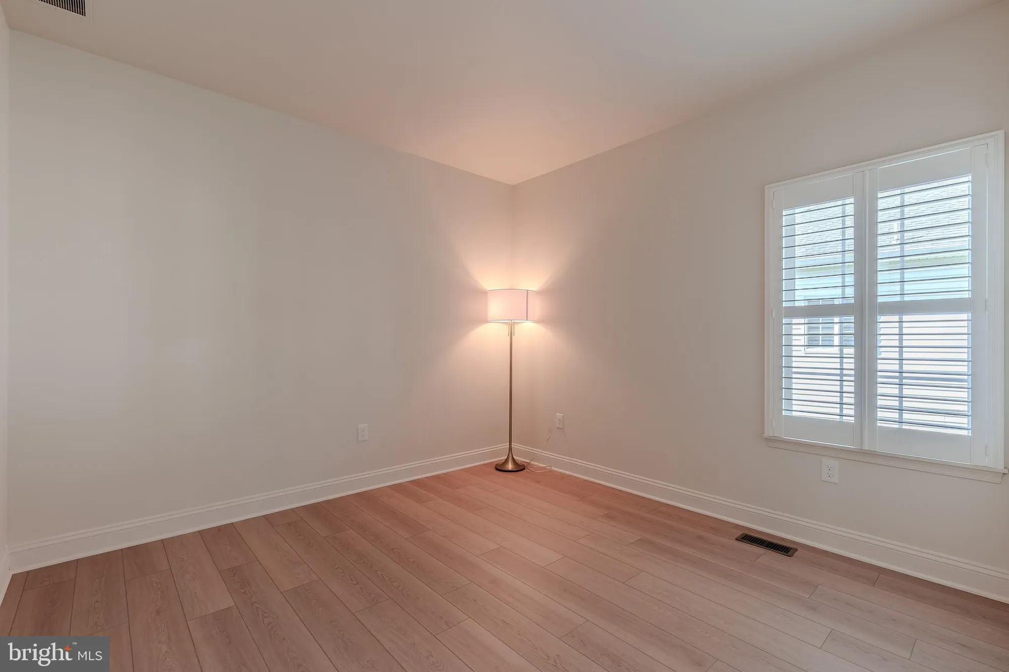 Property Slideshow image 17 of 31 | 62 wynndemere ct, Cape May Court House, NJ, 08210