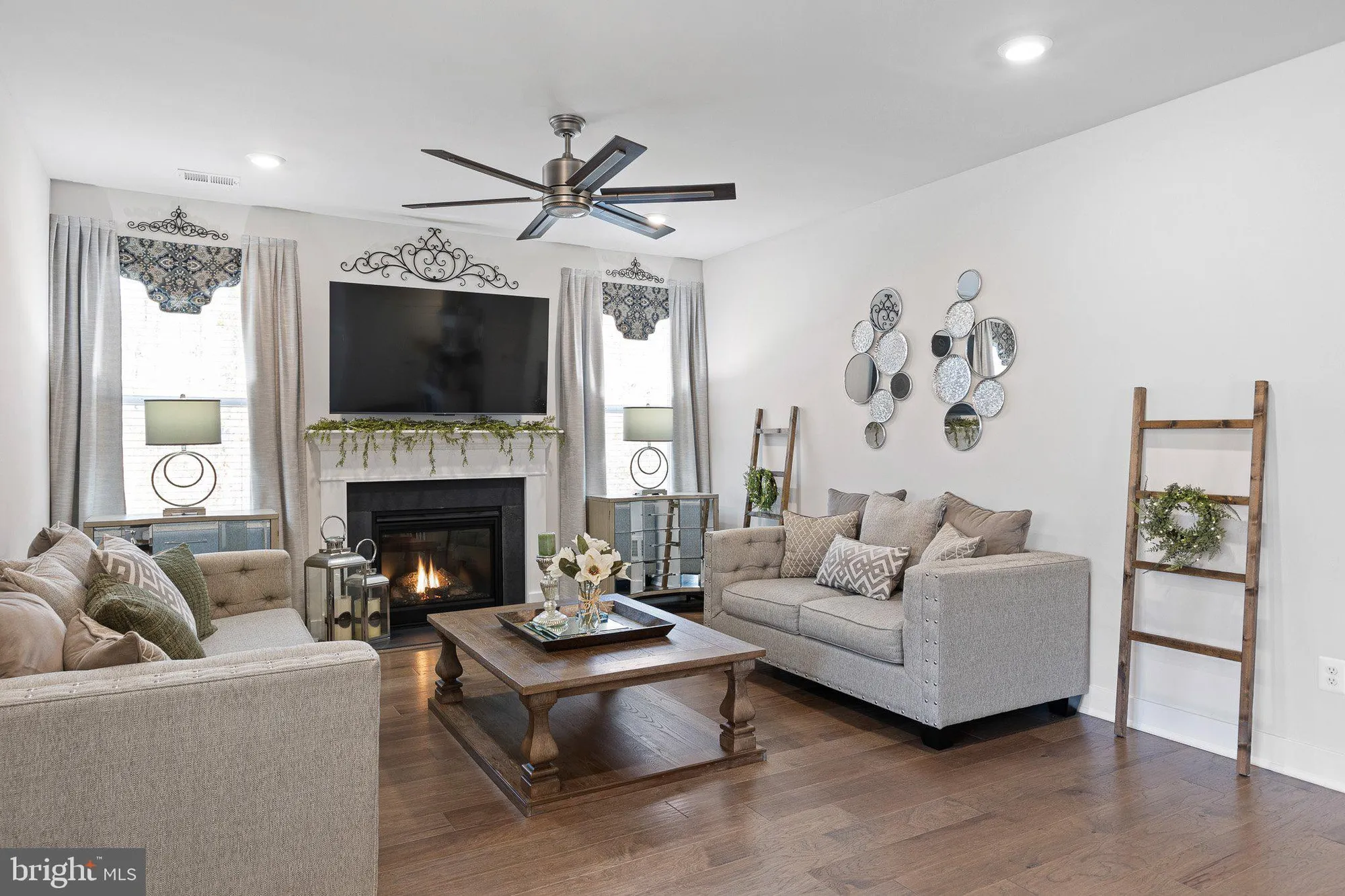 Property Slideshow image 8 of 25 | 511 davis falls dr, Newark, DE, 19702