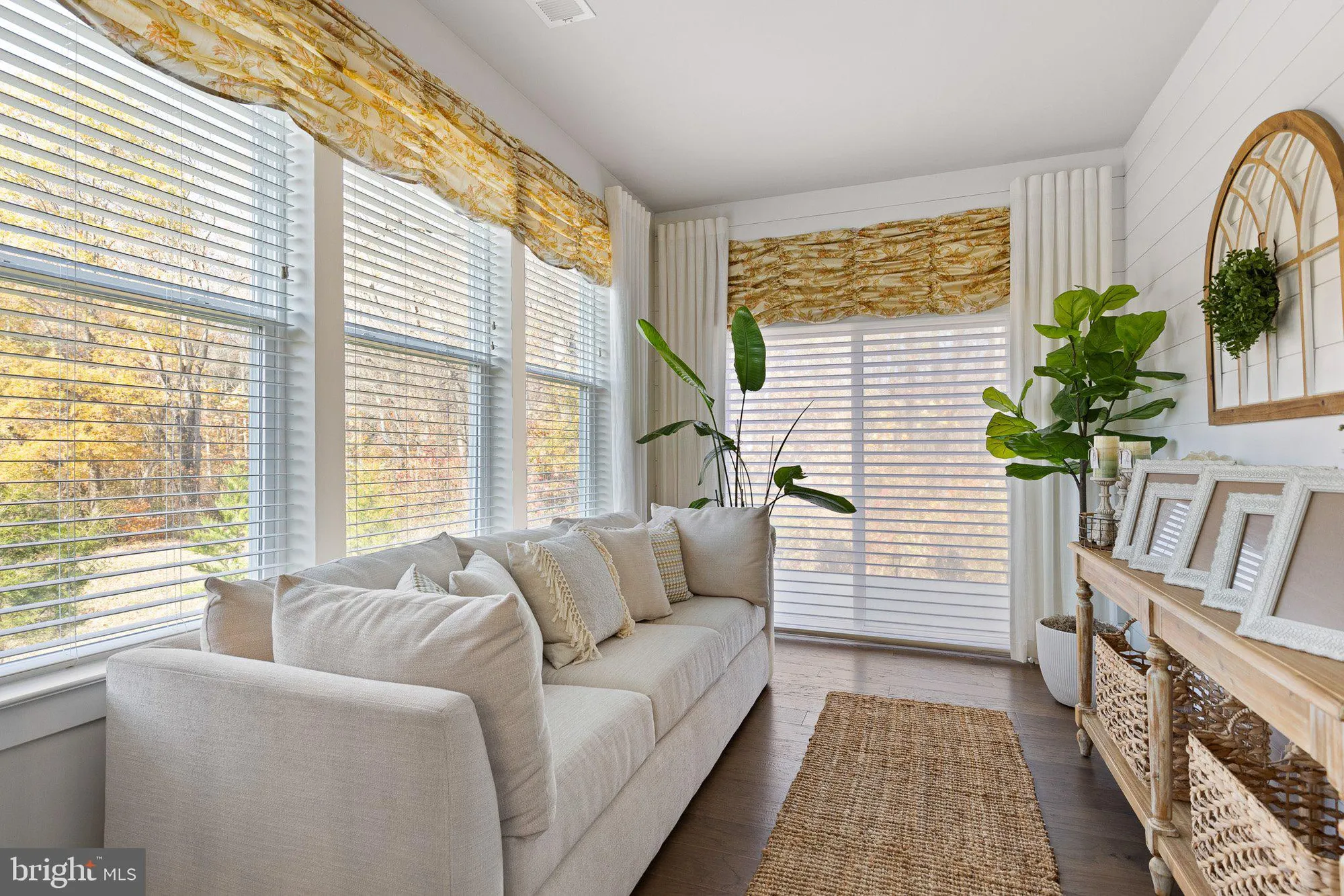 Property Slideshow image 14 of 25 | 511 davis falls dr, Newark, DE, 19702