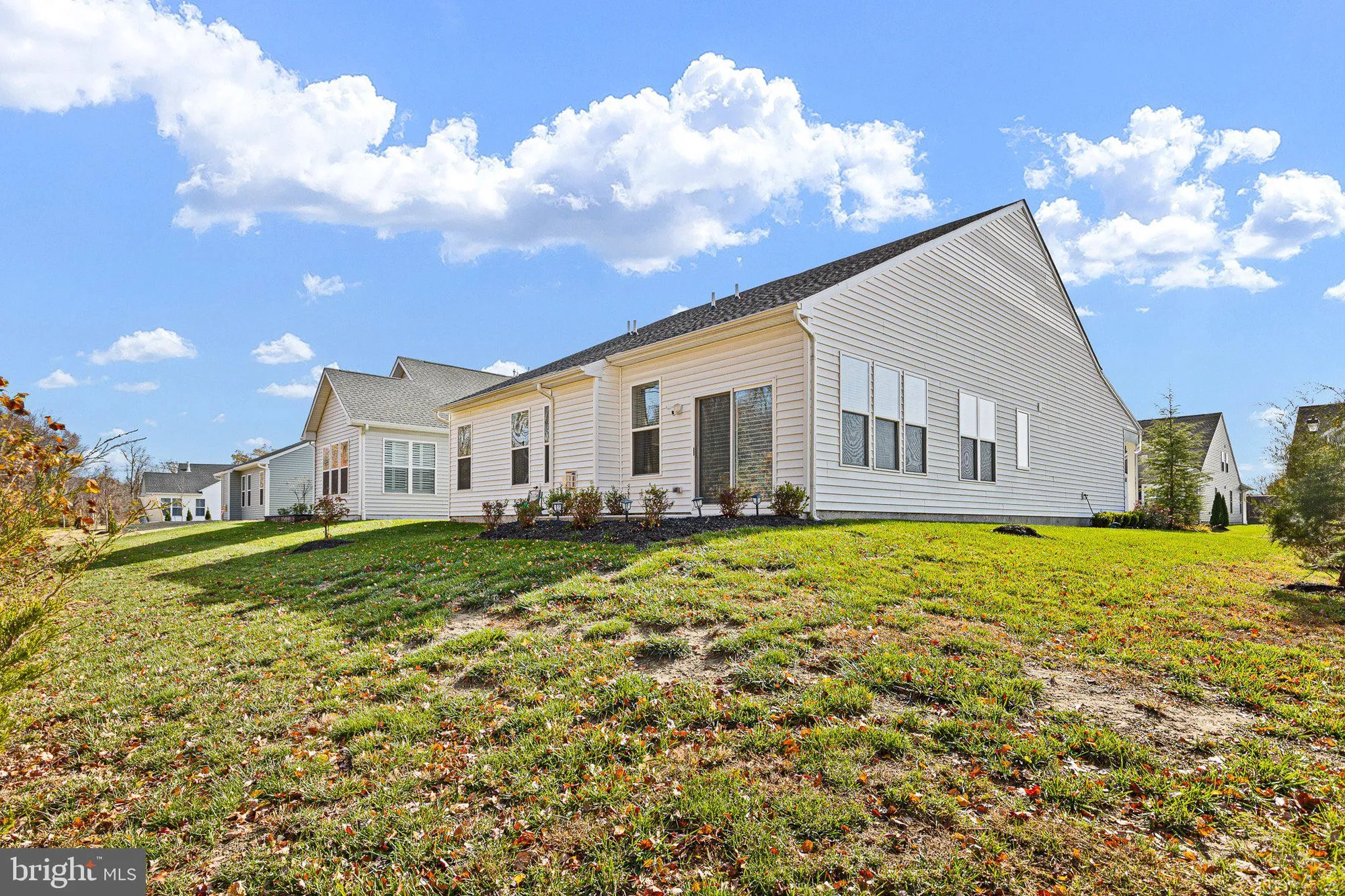 Property Slideshow image 24 of 25 | 511 davis falls dr, Newark, DE, 19702