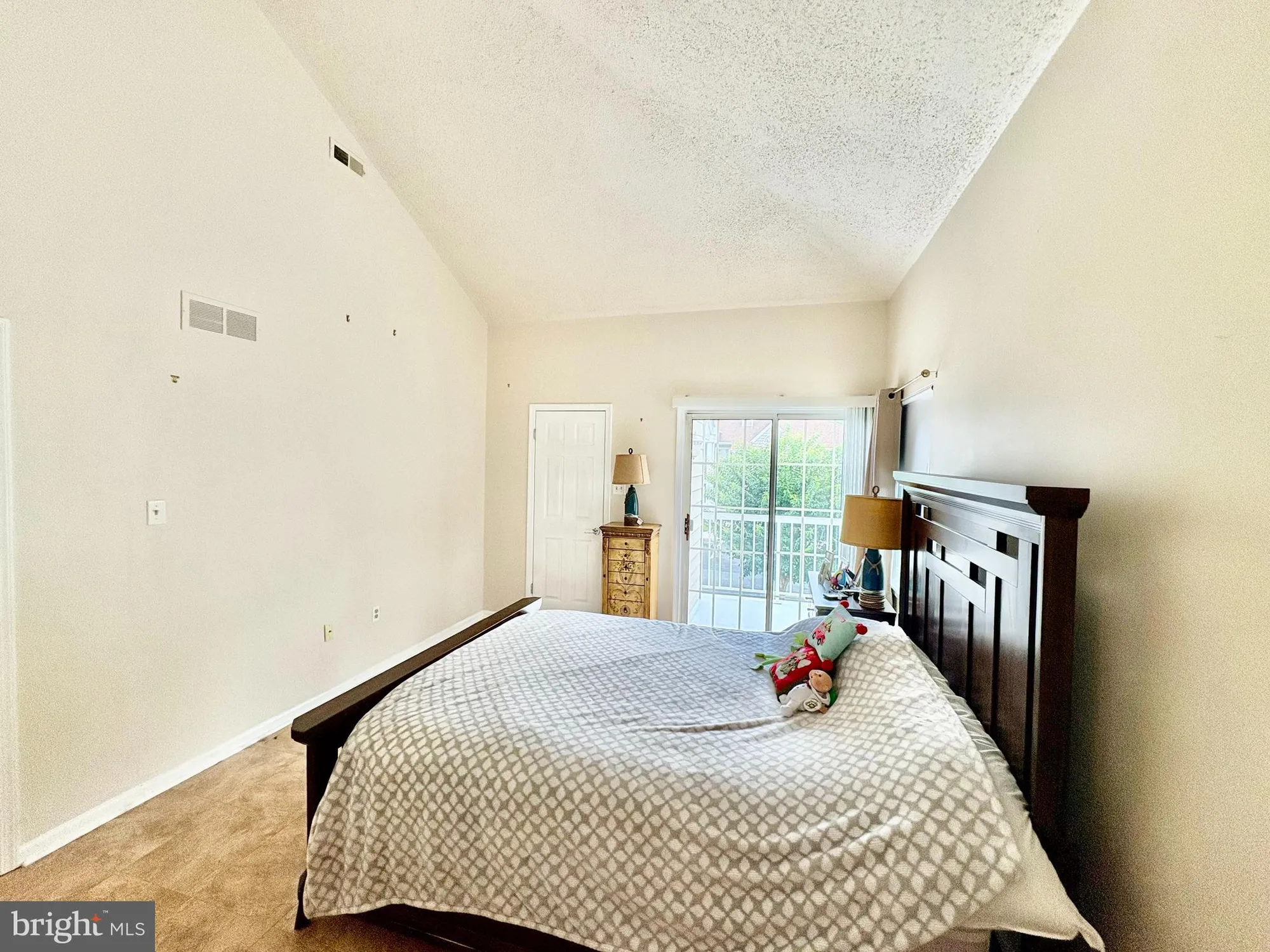 Property Slideshow image 7 of 13 | 550 central ave b9, Linwood, NJ, 08221