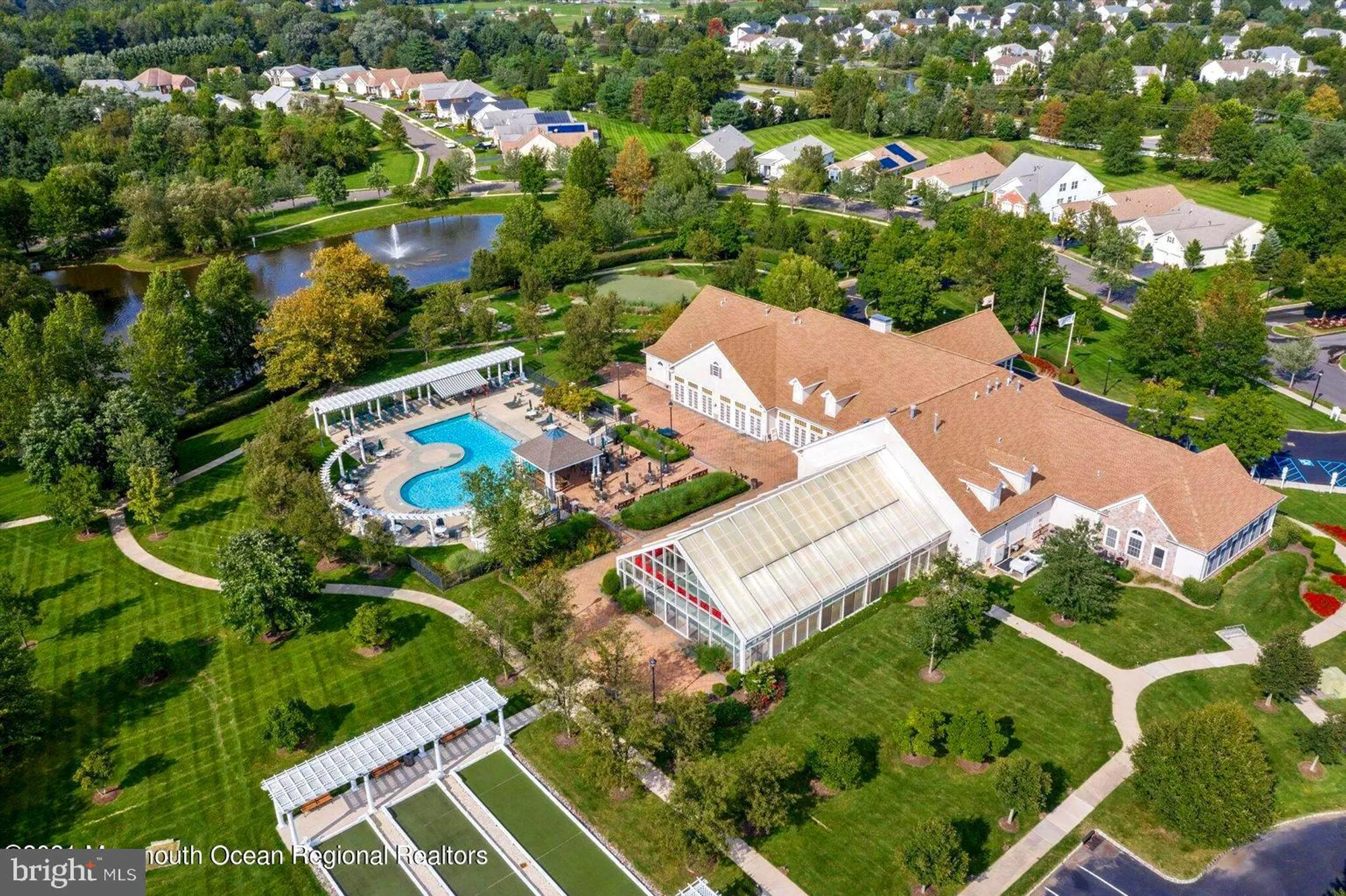 Property Slideshow image 29 of 44 | 10 powderhorn way, Allentown, NJ, 08501