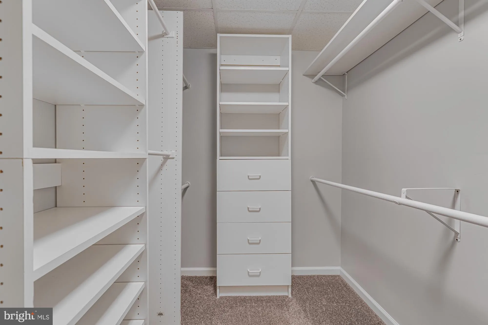 Property Slideshow image 18 of 48 | 9108 centennial sta # 910, Warminster, PA, 18974