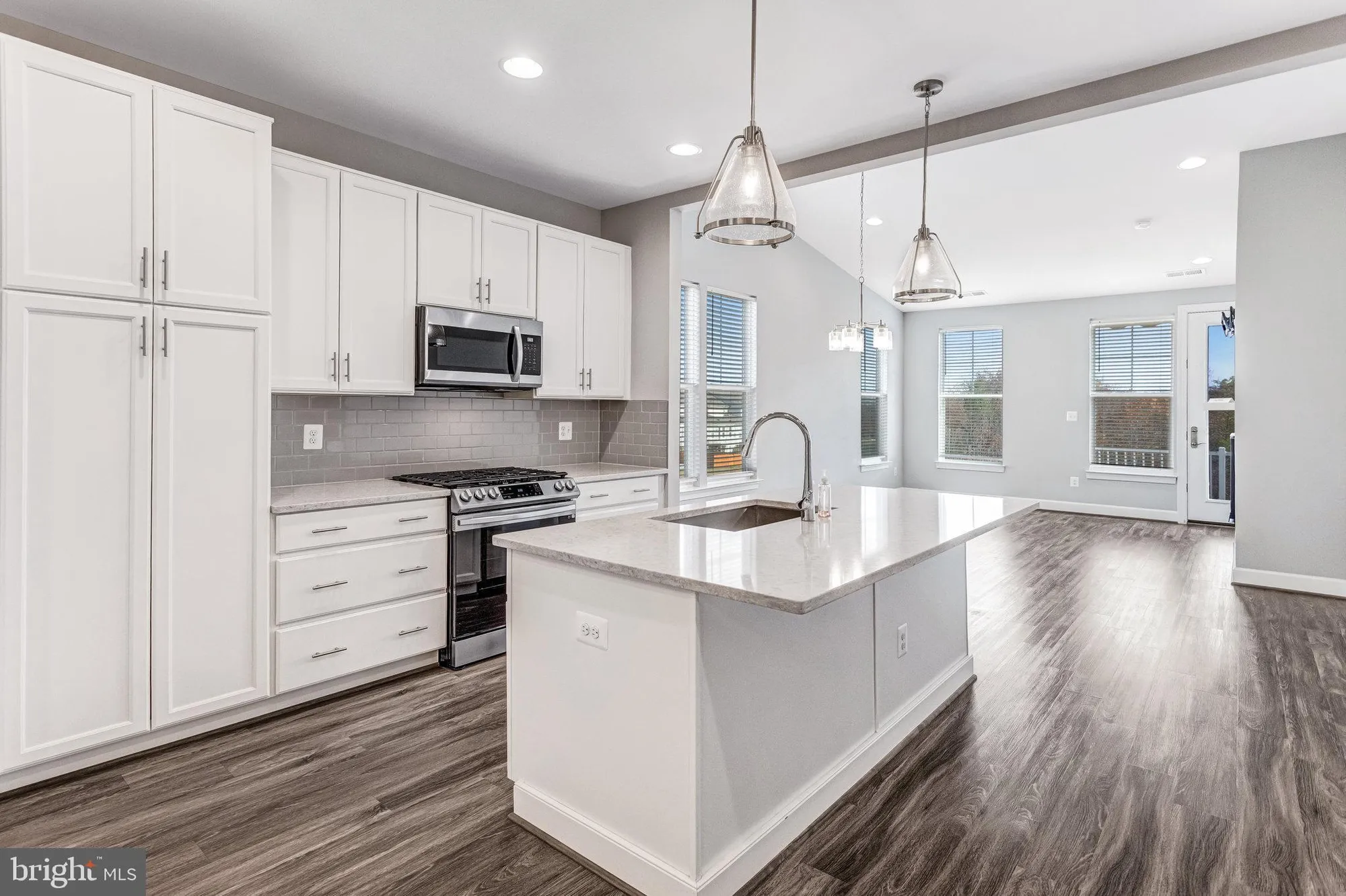 Property Slideshow image 6 of 64 | 241 smokebush dr, Stafford, VA, 22554