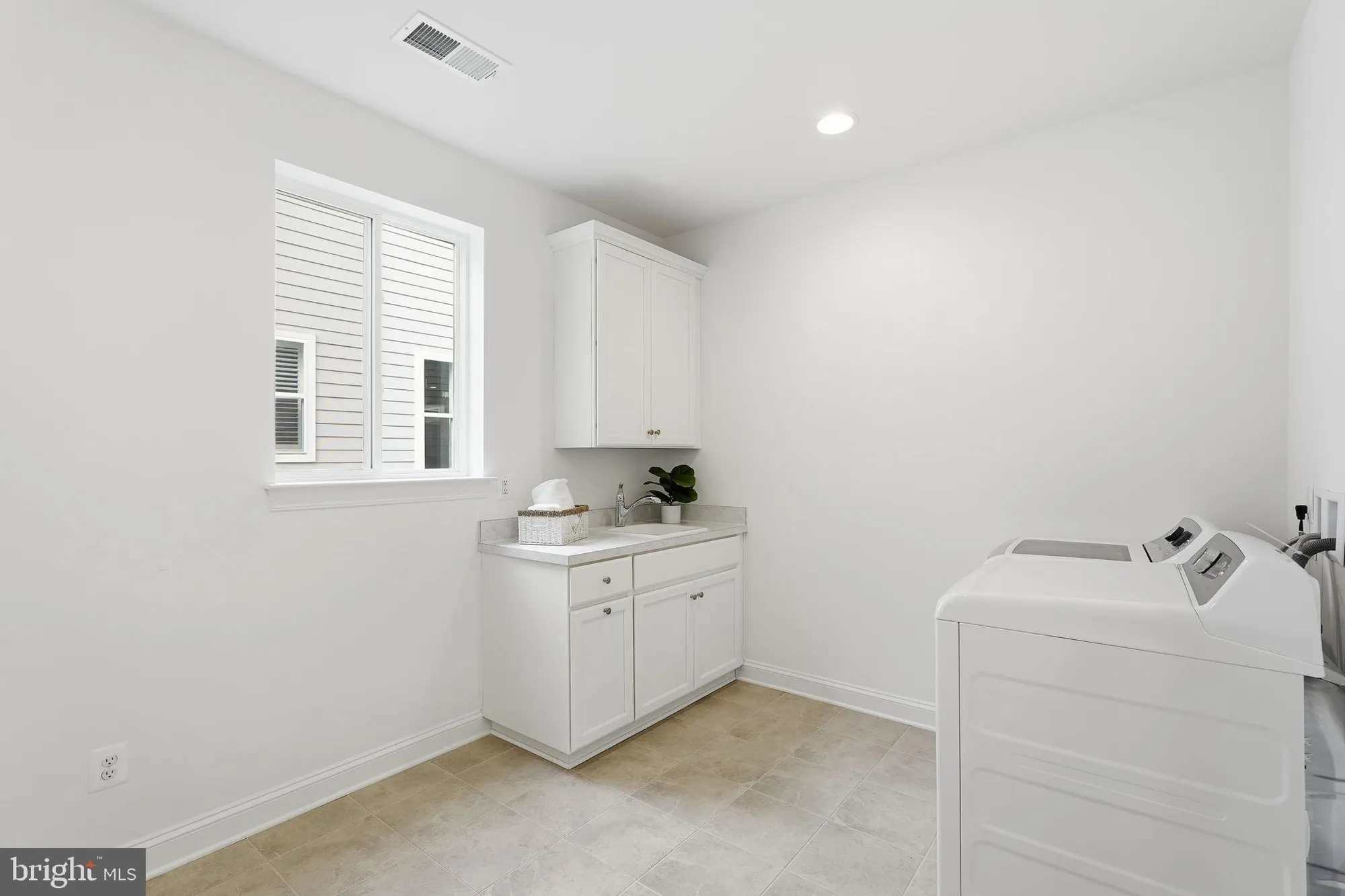 Property Slideshow image 35 of 74 | 103 planetree ct, Lake Frederick, VA, 22630