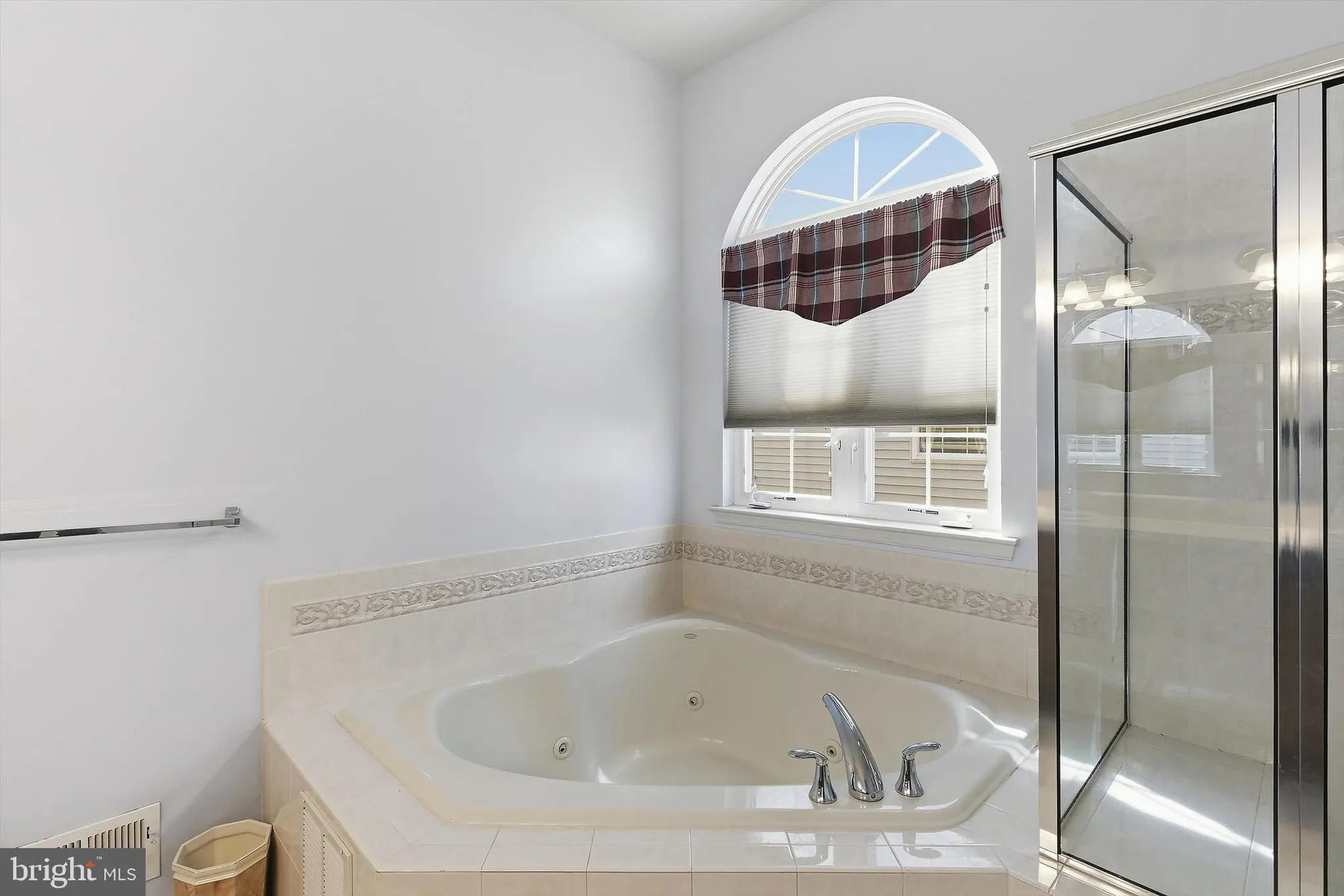 Property Slideshow image 23 of 42 | 10 salem ct, Barnegat, NJ, 08005