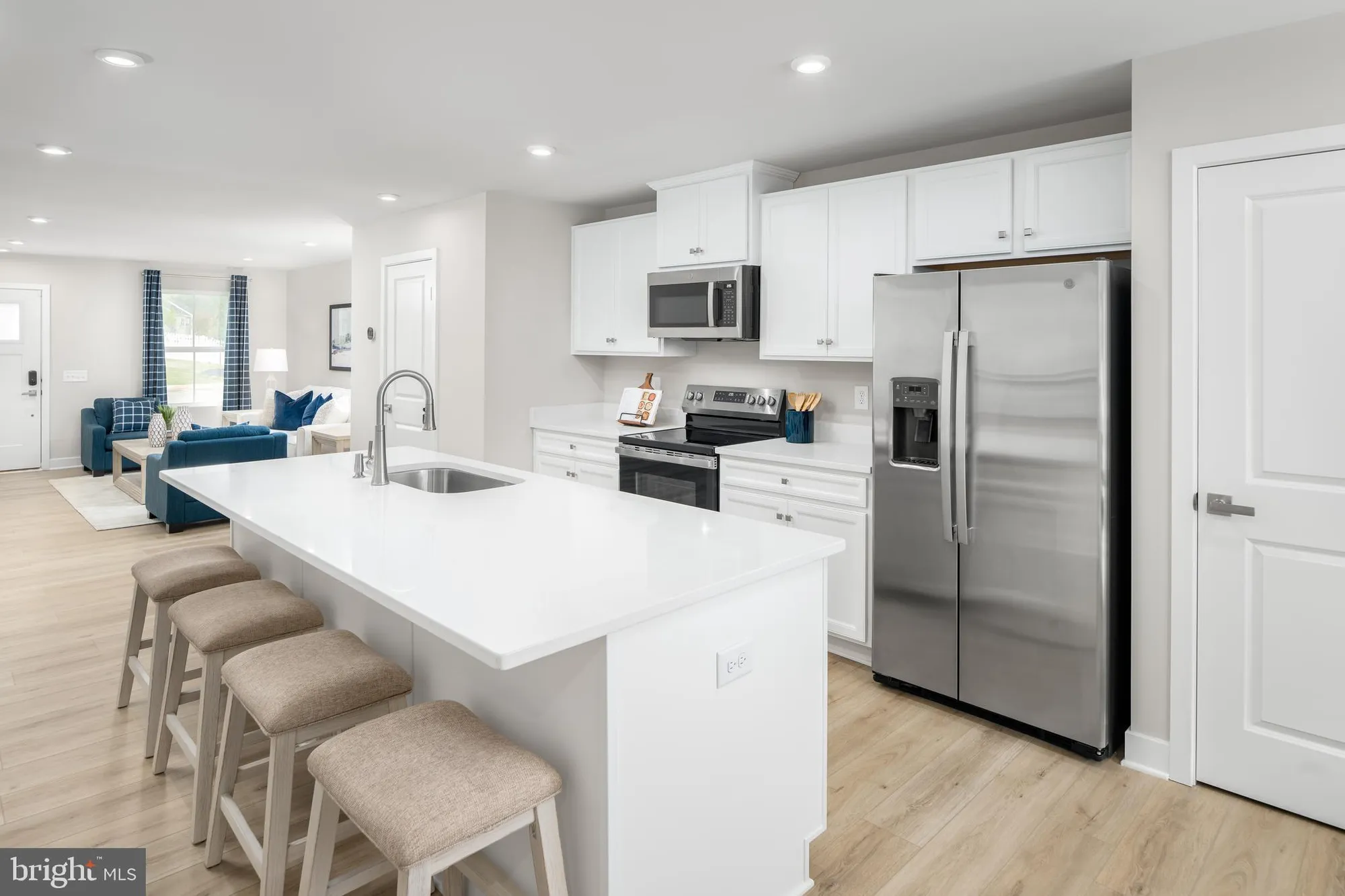 Property Slideshow image 12 of 26 | 44123 plowmans ln b, California, MD, 20619